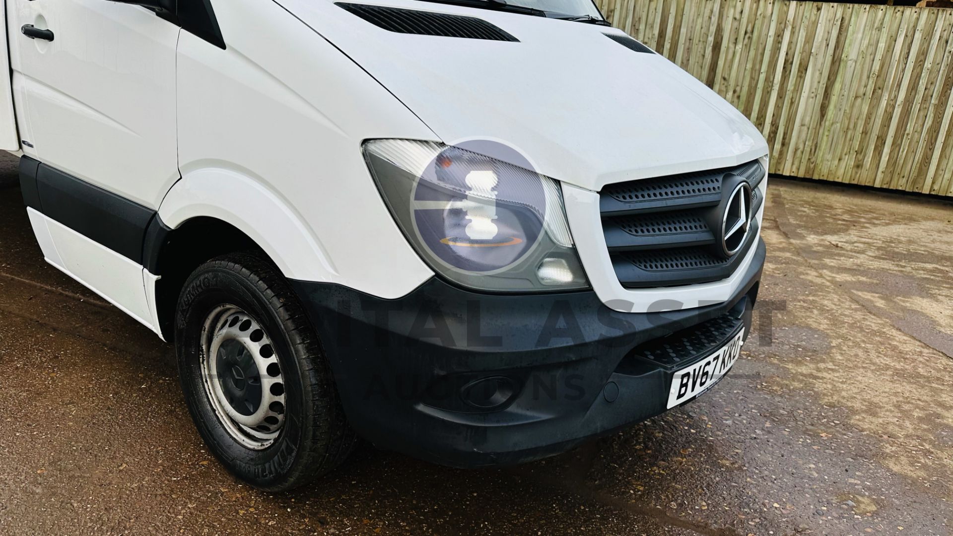 MERCEDES-BENZ SPRINTER 314 CDI *LWB - LUTON / BOX VAN* (2018 - EURO 6) 141 BHP - 6 SPEED *TAIL-LIFT* - Image 15 of 40