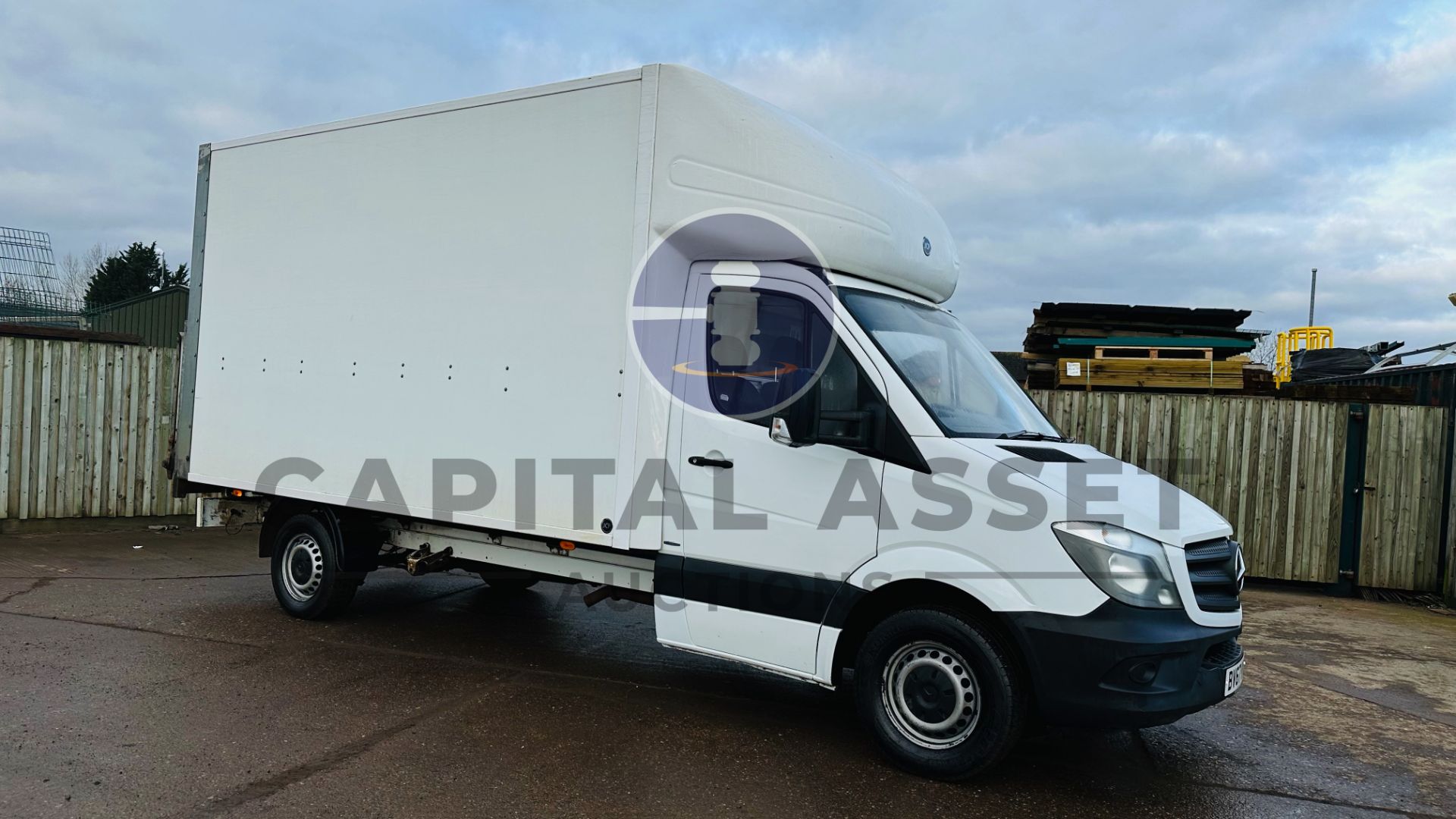 MERCEDES-BENZ SPRINTER 314 CDI *LWB - LUTON / BOX VAN* (2018 - EURO 6) 141 BHP - 6 SPEED *TAIL-LIFT* - Image 2 of 40