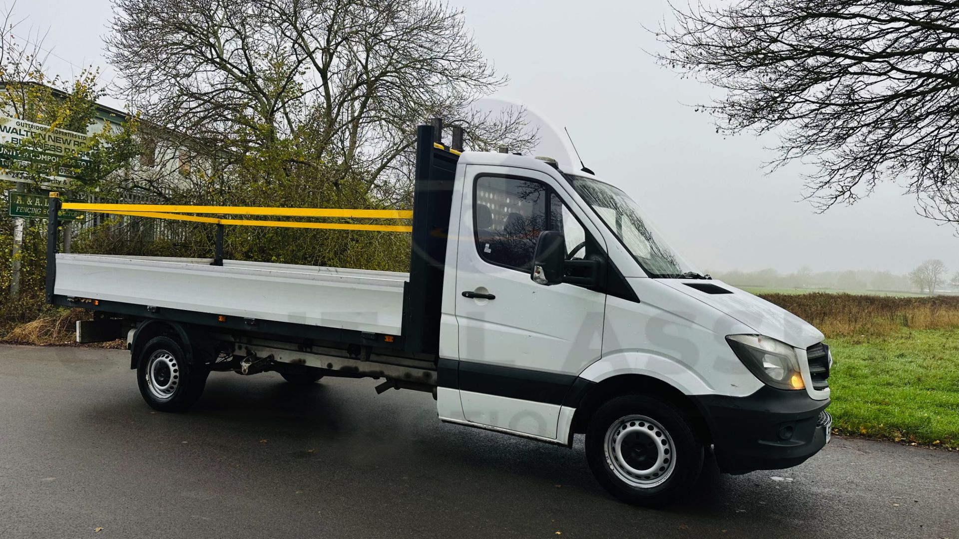 (On Sale) MERCEDES-BENZ SPRINTER 313 CDI *LWB DROPSIDE TRUCK* (2017 - EURO 6) 130 BHP - (3500 KG)