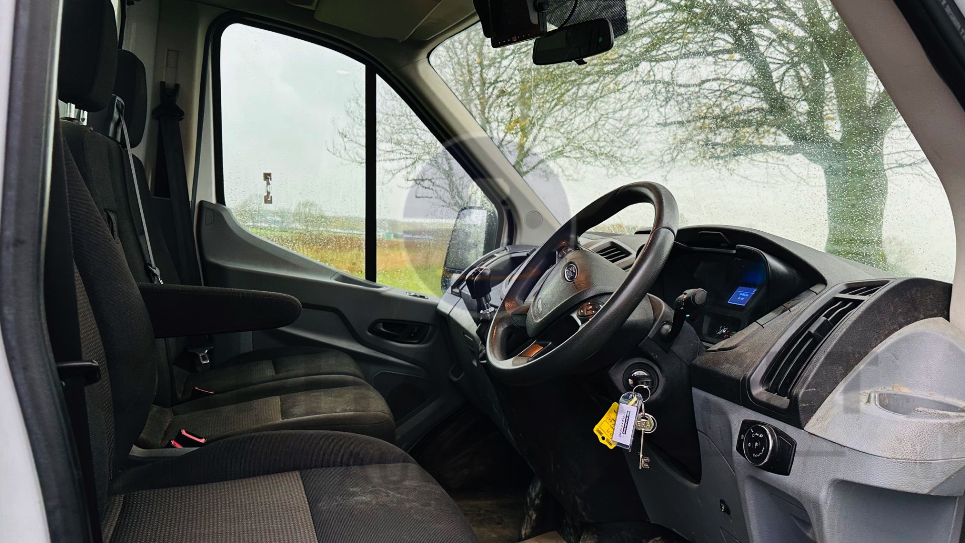 FORD TRANSIT T350L *LWB - DROPSIDE TRUCK* (2019 - EURO 6) 2.0 TDCI - 6 SPEED *3500 KG* (1 OWNER) - Image 23 of 34