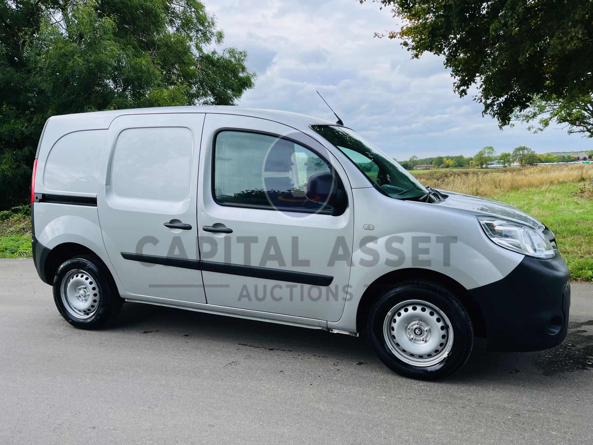 (ON SALE) RENAULT KANGOO 1.5DCI "BUSINESS EDITION" FSH (18 YEAR) EURO (AC) ELEC PACK TWIN SIDE DOORS