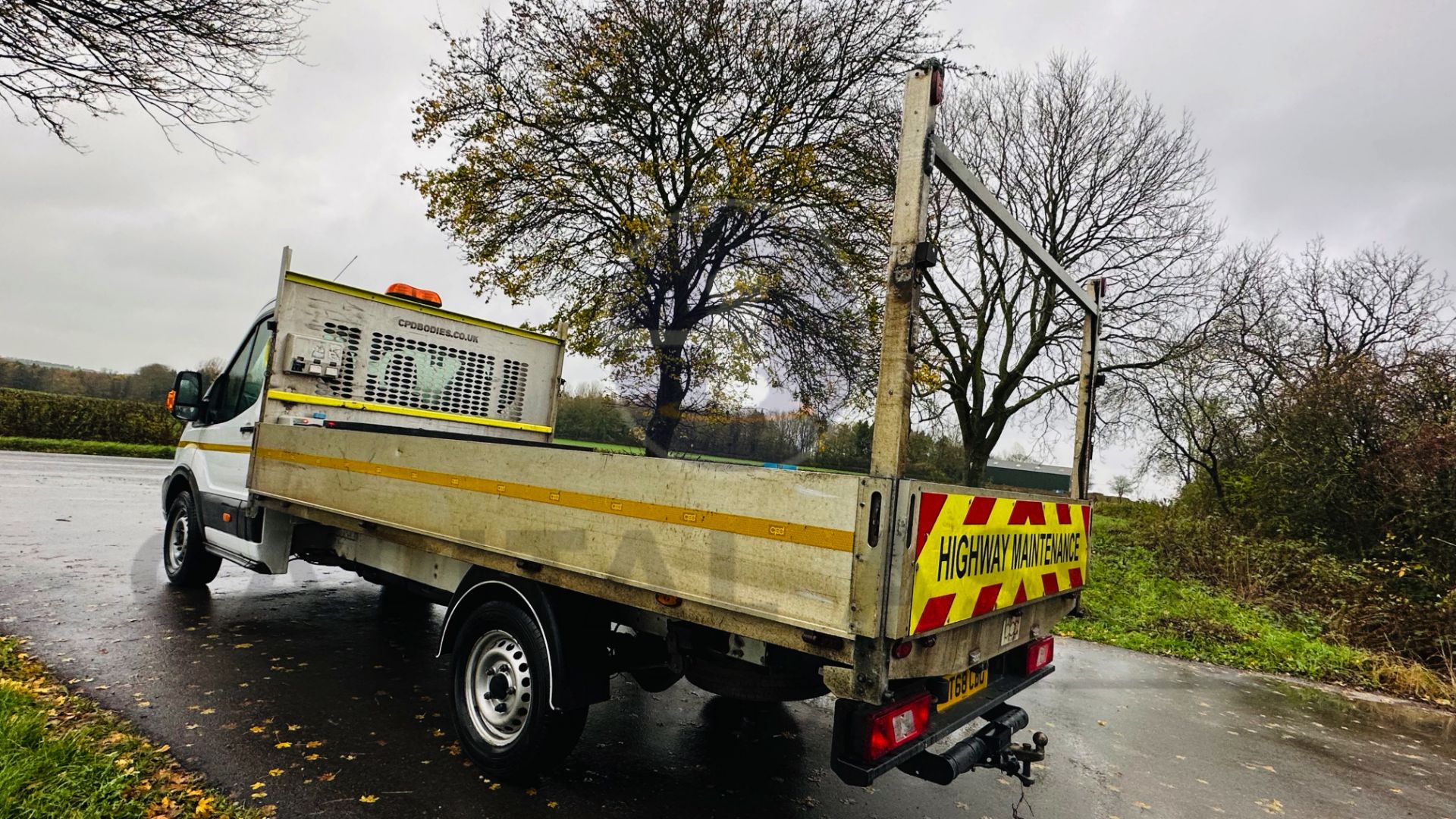 FORD TRANSIT T350L *LWB - DROPSIDE TRUCK* (2019 - EURO 6) 2.0 TDCI - 6 SPEED *3500 KG* (1 OWNER) - Image 6 of 34