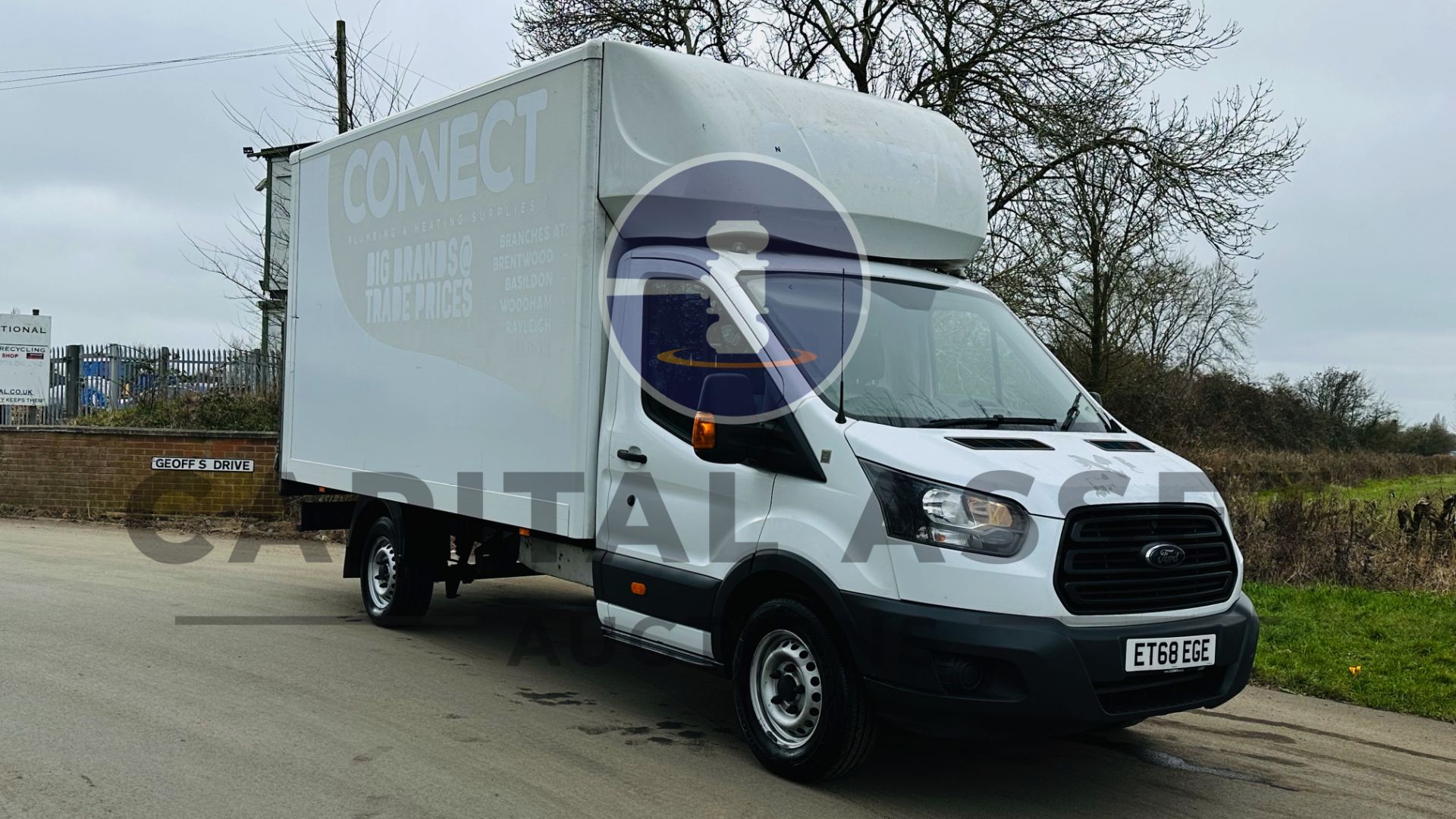 FORD TRANSIT T350 *LWB - LUTON / BOX VAN* (2019 - EURO 6) 2.0 TDCI 'ECO BLUE' *TAIL-LIFT* (3500 KG) - Image 13 of 40