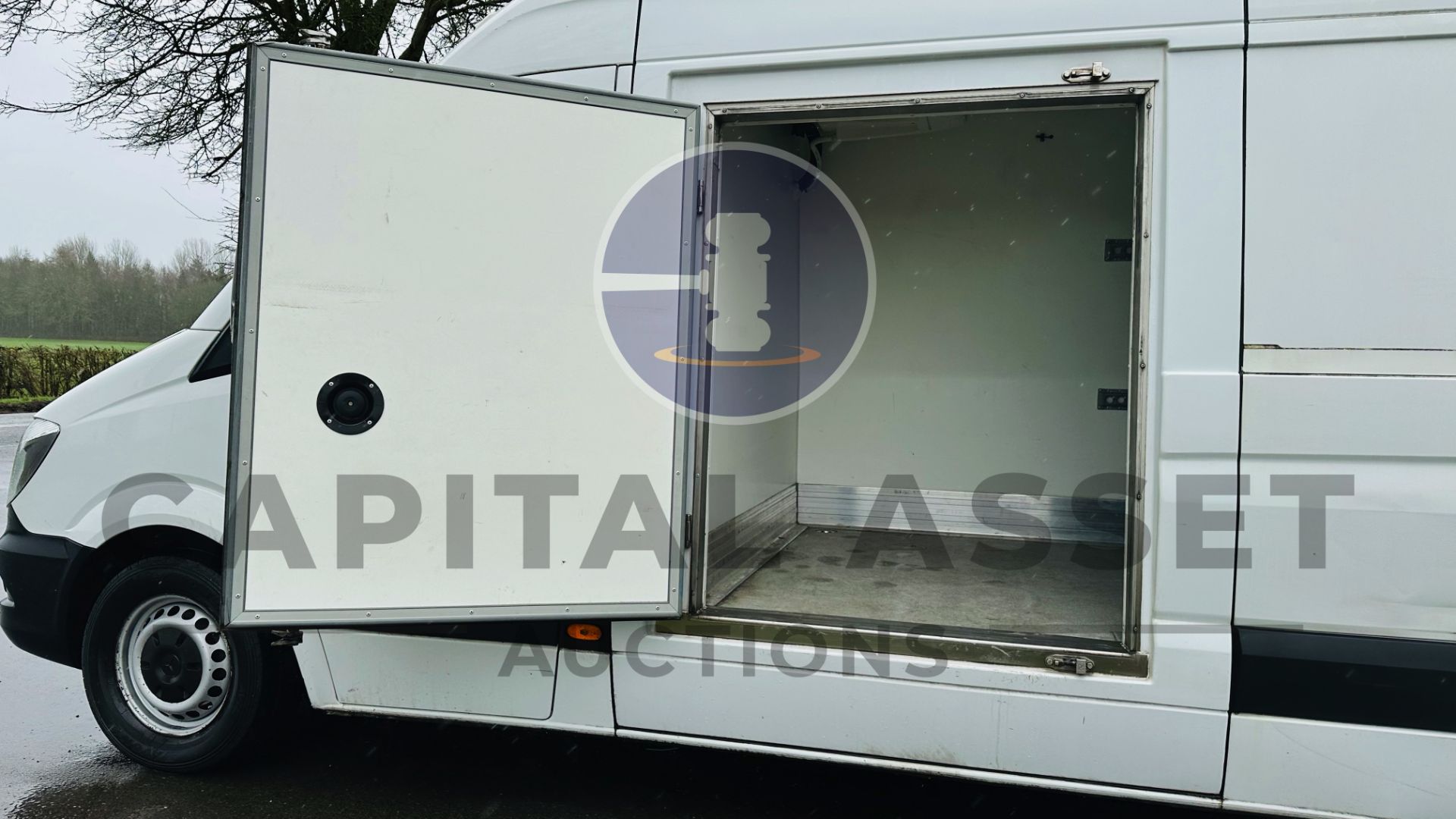 MERCEDES-BENZ SPRINTER 314 CDI *LWB - REFRIGERATED VAN* (2019 - EURO 6) 141 BHP - 6 SPEED (1 OWNER) - Image 24 of 42