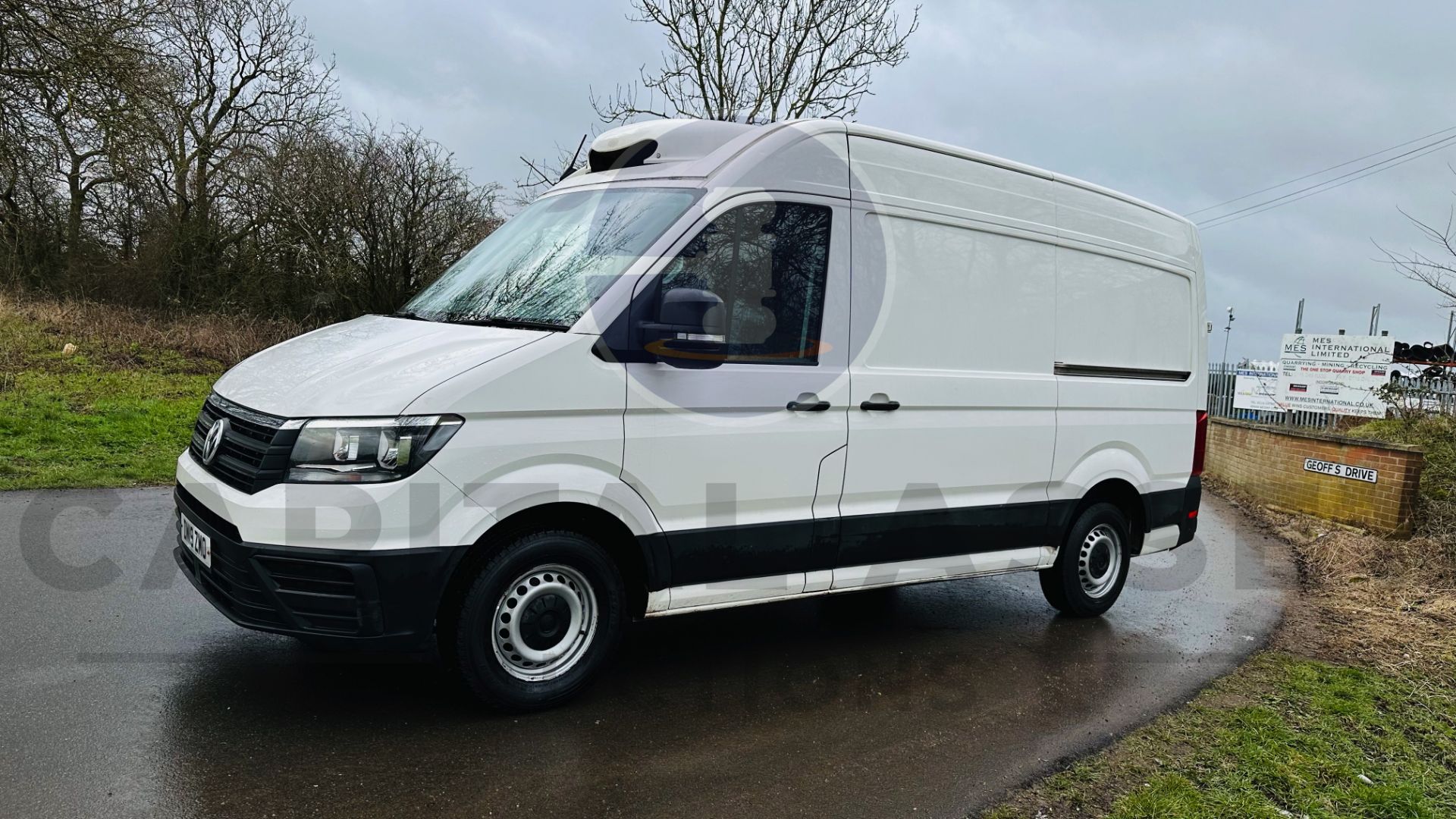 VOLKSWAGEN CRAFTER CR35 *MWB REFRIGERATED VAN* (2019 - EURO 6) 2.0 TDI - 6 SPEED (1 OWNER) - Image 7 of 41