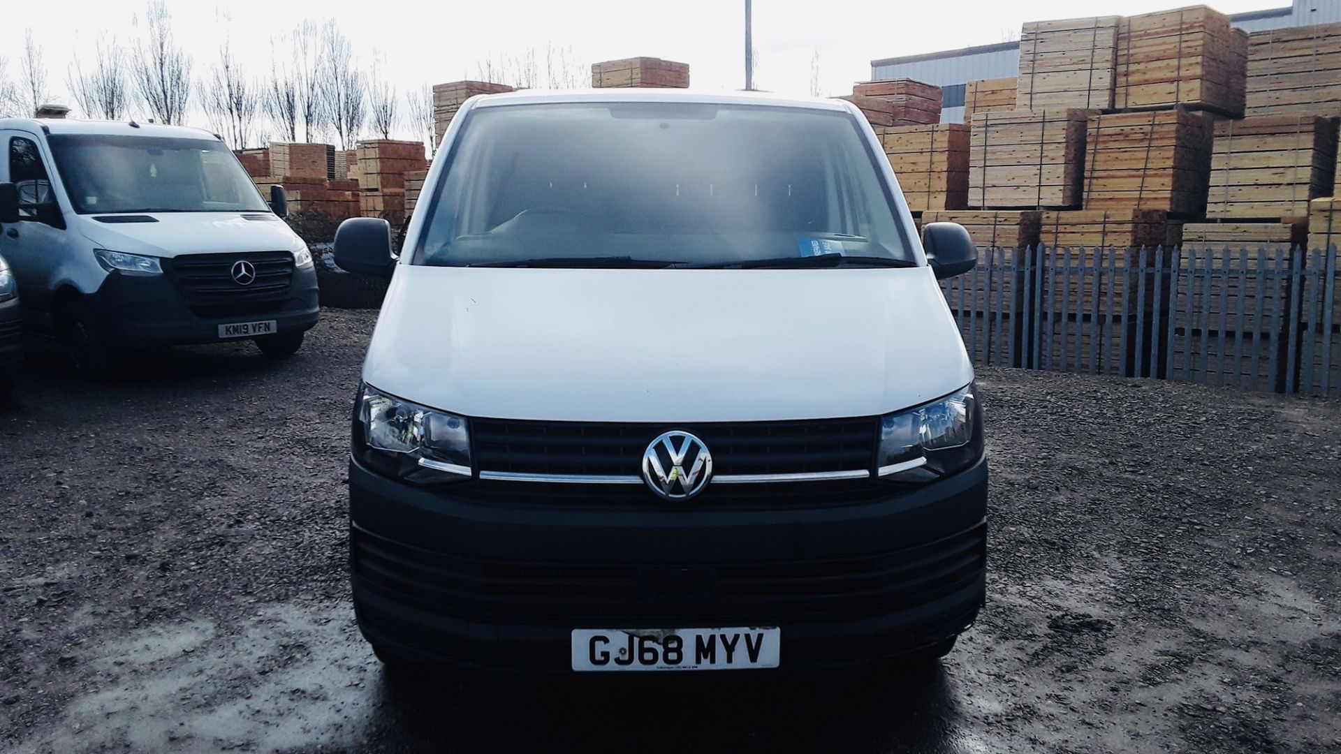 VOLKSWAGEN TRANSPORTER 2.0TDI BMT "BUSINESS EDITION" EURO 6 -68 REG -AIR CON - ONLY 78K - Image 2 of 9