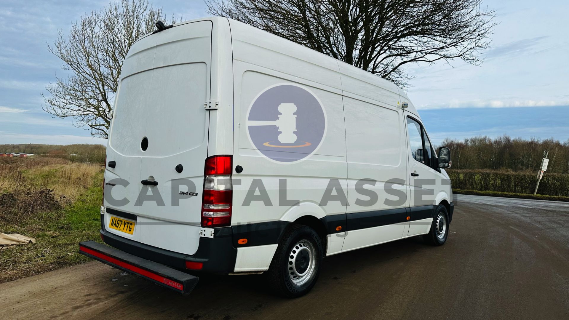 MERCEDES-BENZ SPRINTER 314 CDI *REFRIGERATED VAN* (2018 - EURO 6) 141 BHP - 6 SPEED (1 OWNER) - Image 12 of 36