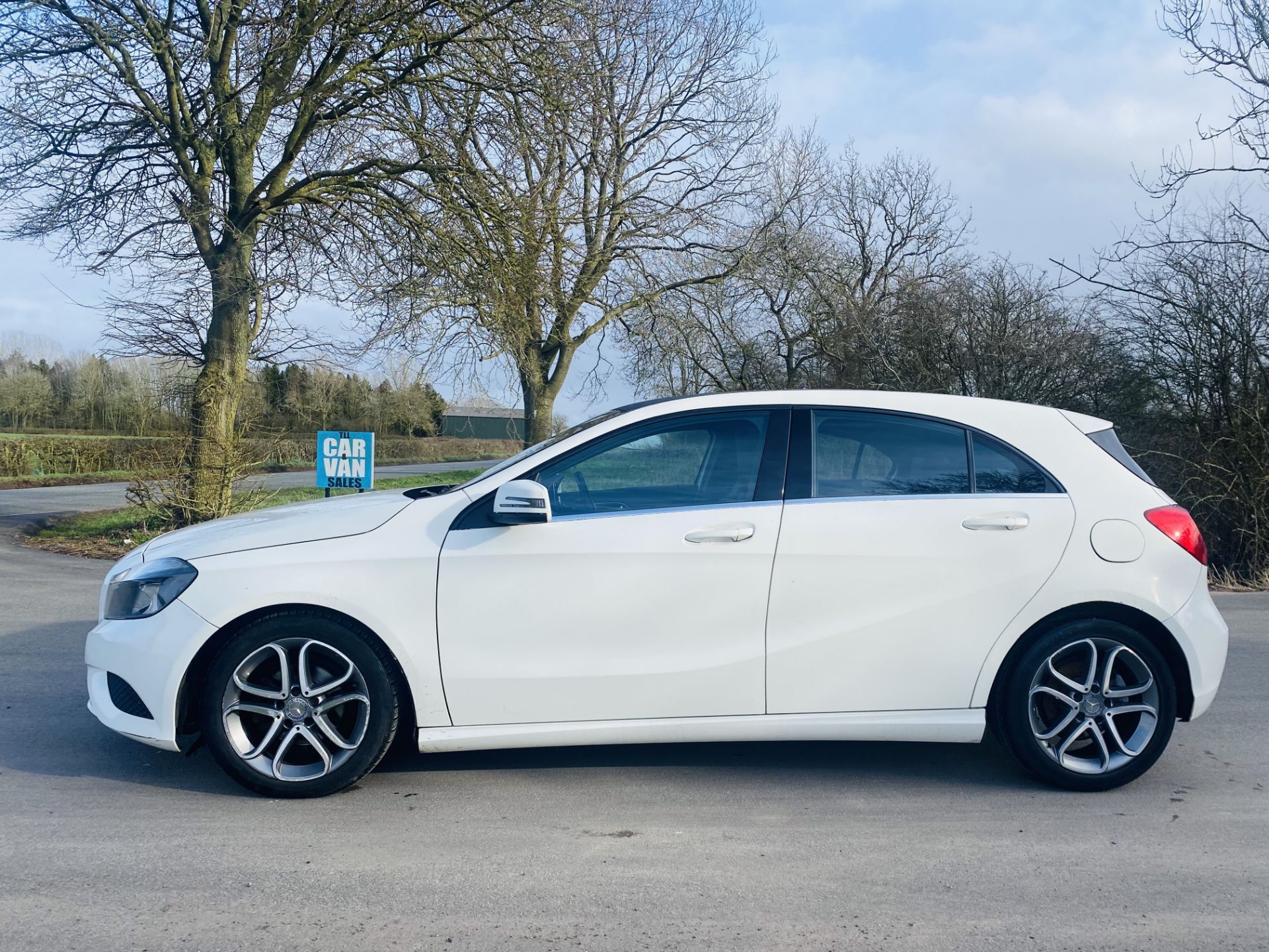 (ON SALE) MERCEDES A180d "SPORT" (13 REG) PRIVATE PLATE INCLUDED - AIR CON - ALLOYS (NO VAT) - Image 5 of 22