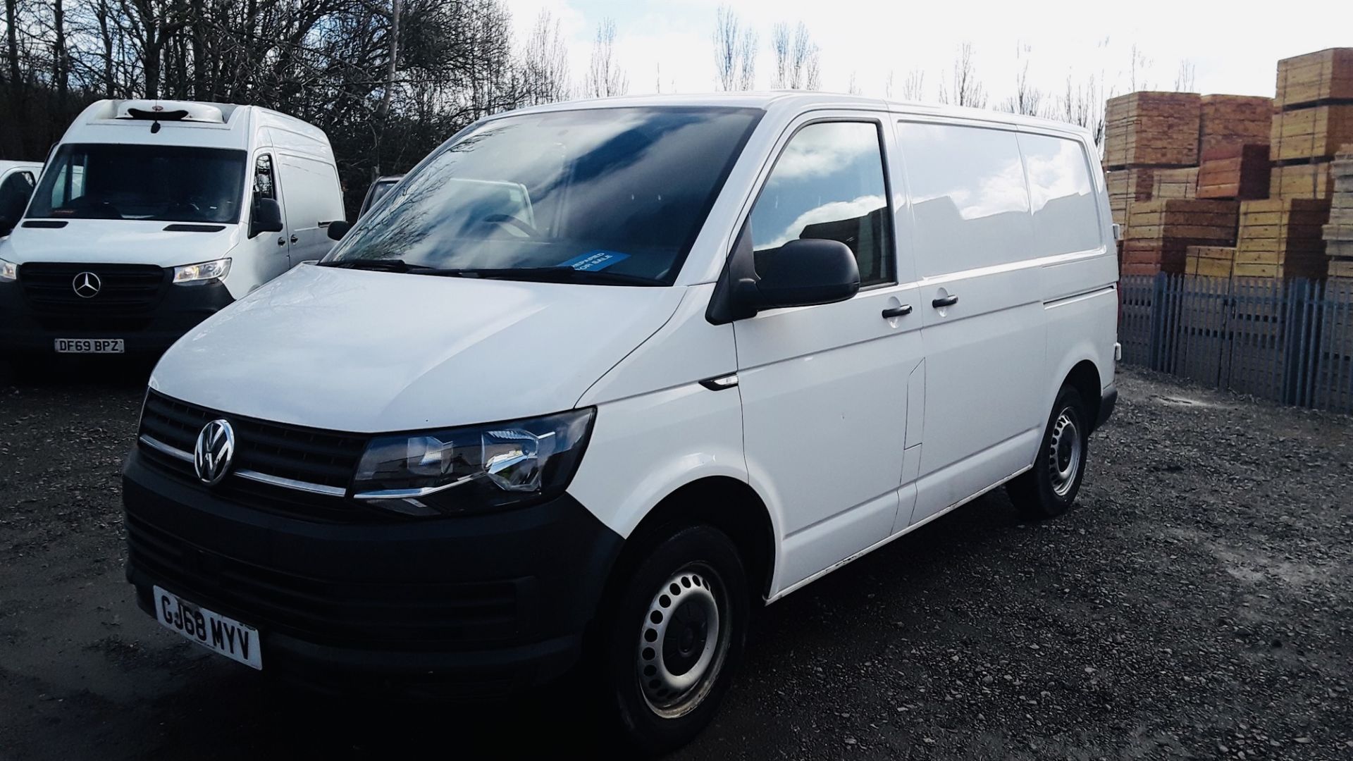 VOLKSWAGEN TRANSPORTER 2.0TDI BMT "BUSINESS EDITION" EURO 6 -68 REG -AIR CON - ONLY 78K - Image 3 of 9