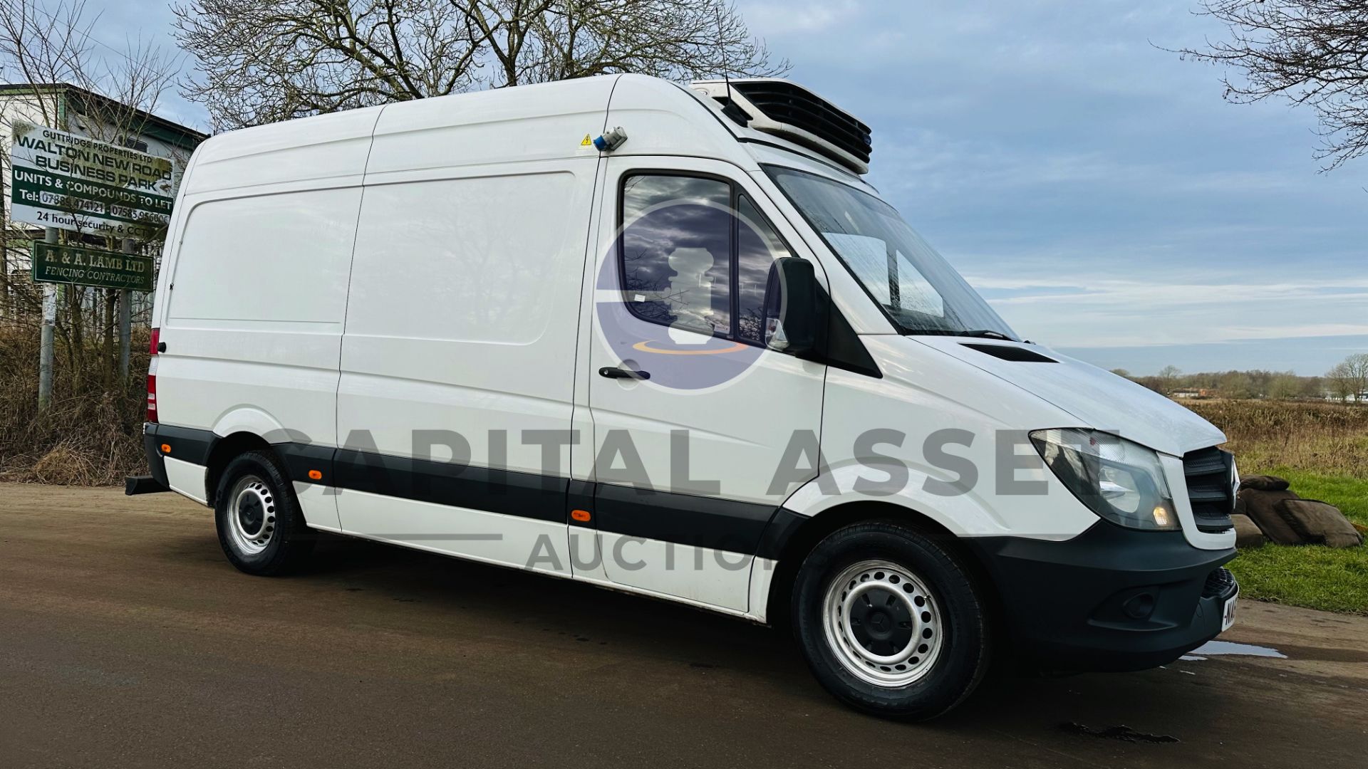 MERCEDES-BENZ SPRINTER 314 CDI *REFRIGERATED VAN* (2018 - EURO 6) 141 BHP - 6 SPEED (1 OWNER) - Image 2 of 36