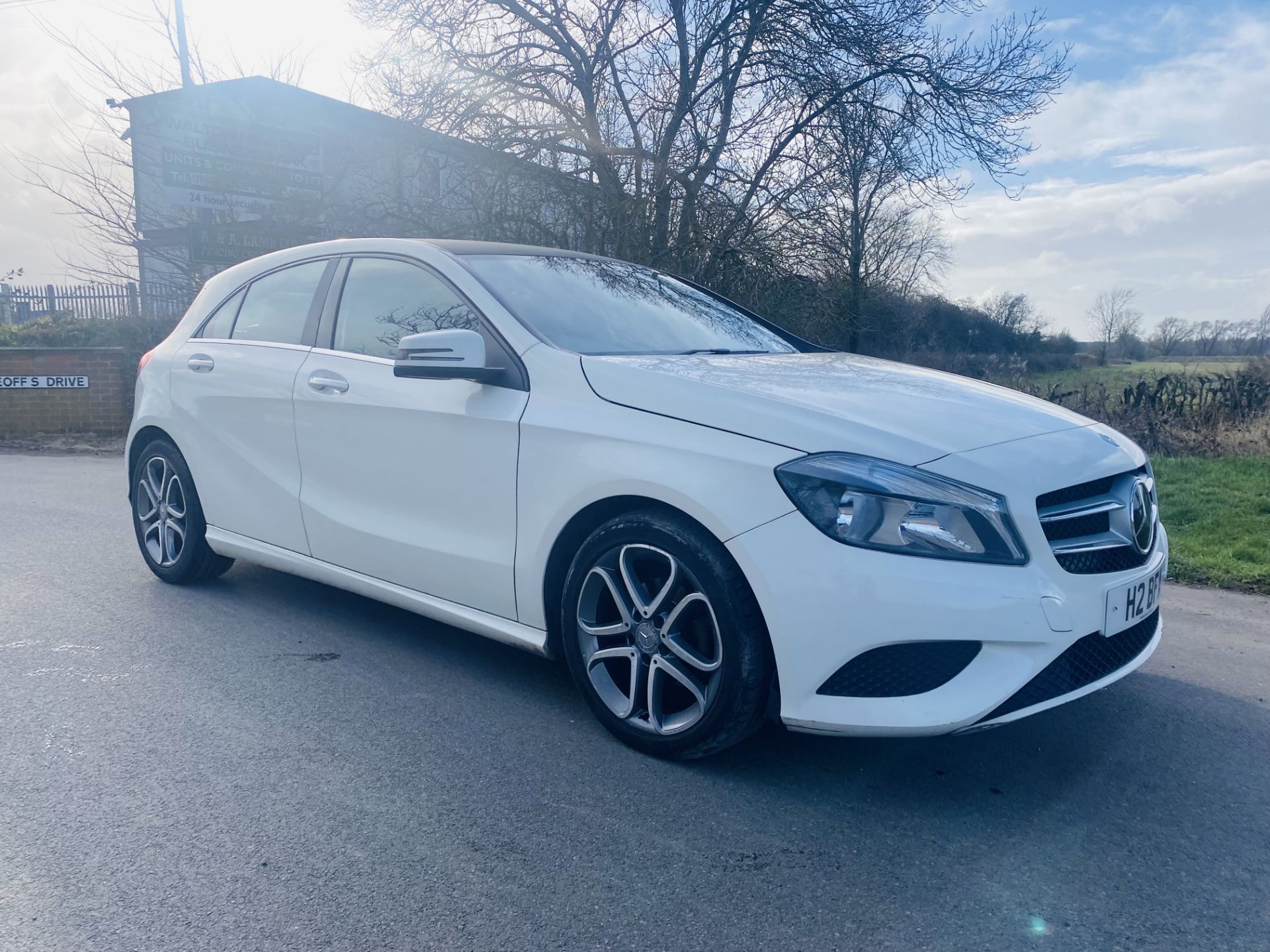(ON SALE) MERCEDES A180d "SPORT" (13 REG) PRIVATE PLATE INCLUDED - AIR CON - ALLOYS (NO VAT) - Image 2 of 22