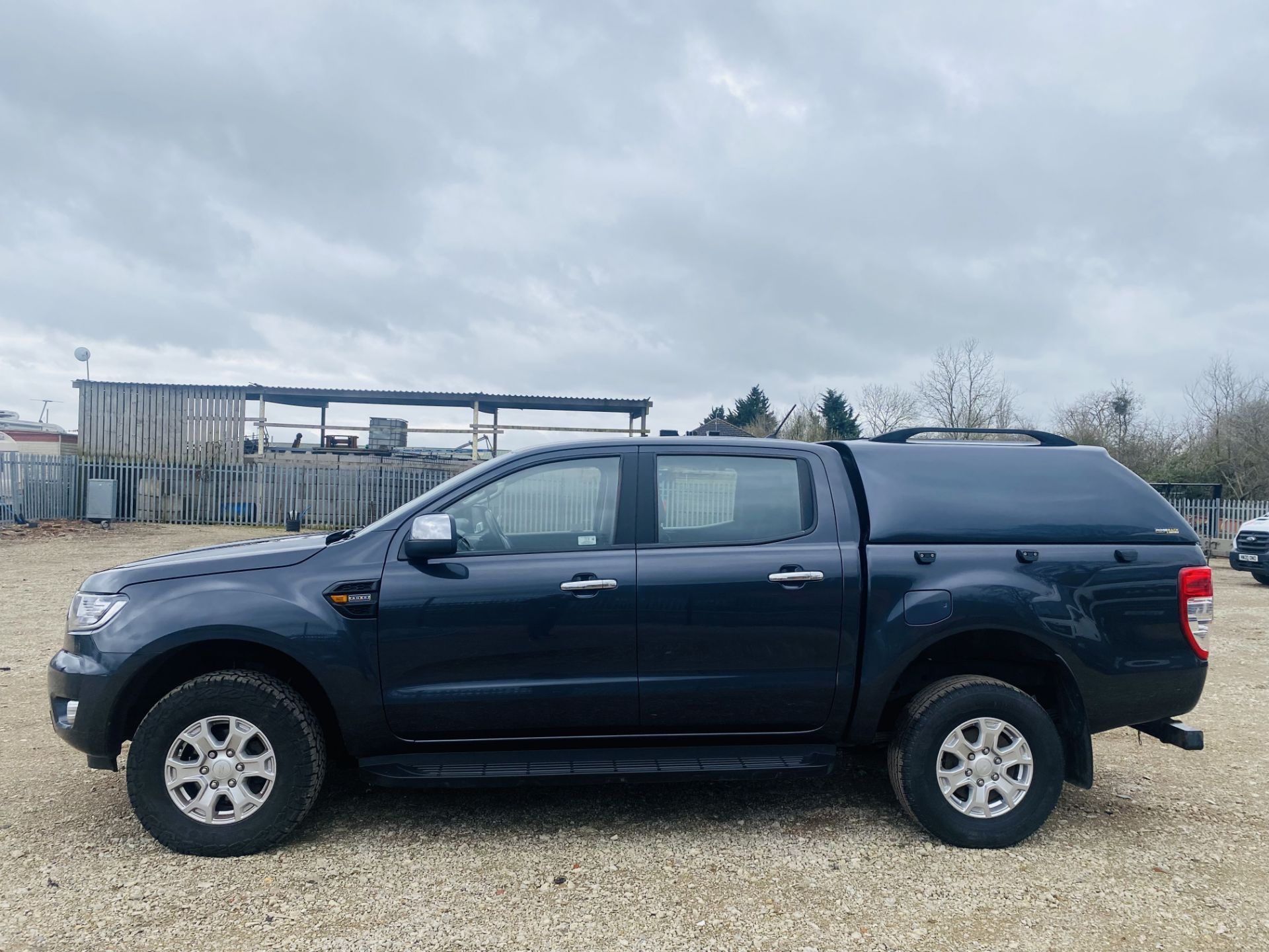 FORD RANGER 2.0TDCI ECOBLUE BI-TURBO (2021 MODEL) 1 OWNER FSH - GREAT SPEC - AC - FITTED CANOPY - Image 5 of 23