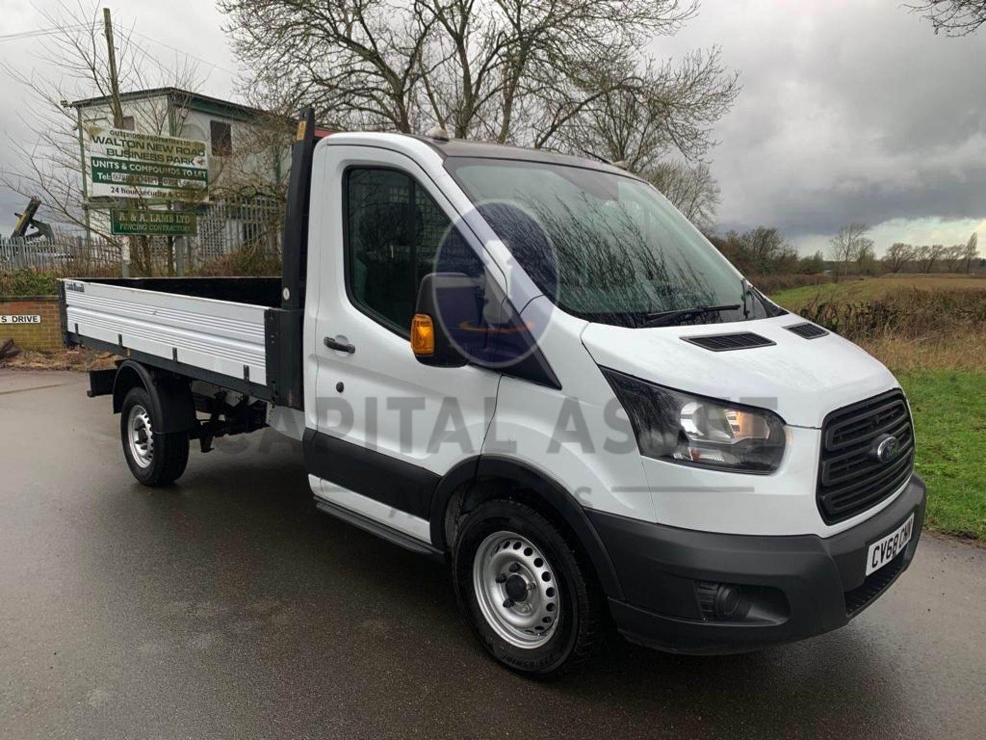 (ON SALE) FORD TRANSIT 350 (2019 MODEL) ONE-STOP TIPPER - 1 OWNER - ONLY 77,000 MILES - EURO 6 - - Image 3 of 16
