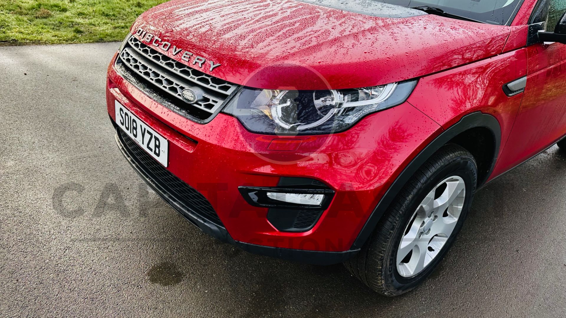 LAND ROVER DISCOVERY SPORT *PURE SPECIAL EDITION* SUV (2018 - EURO 6) 2.0 TD4 - AUTO STOP/START - Image 16 of 48