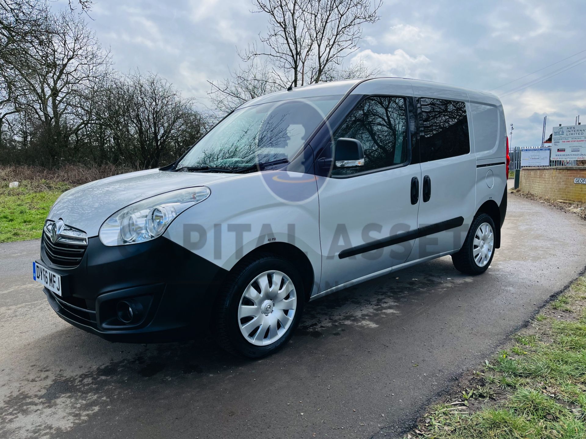 VAUXHALL COMBO 2300 CDTI (2017 MODEL) 5 SEATER (AIR CON) EURO 6 - TWIN SIDE DOORS (NO VAT) RARE - Image 6 of 26