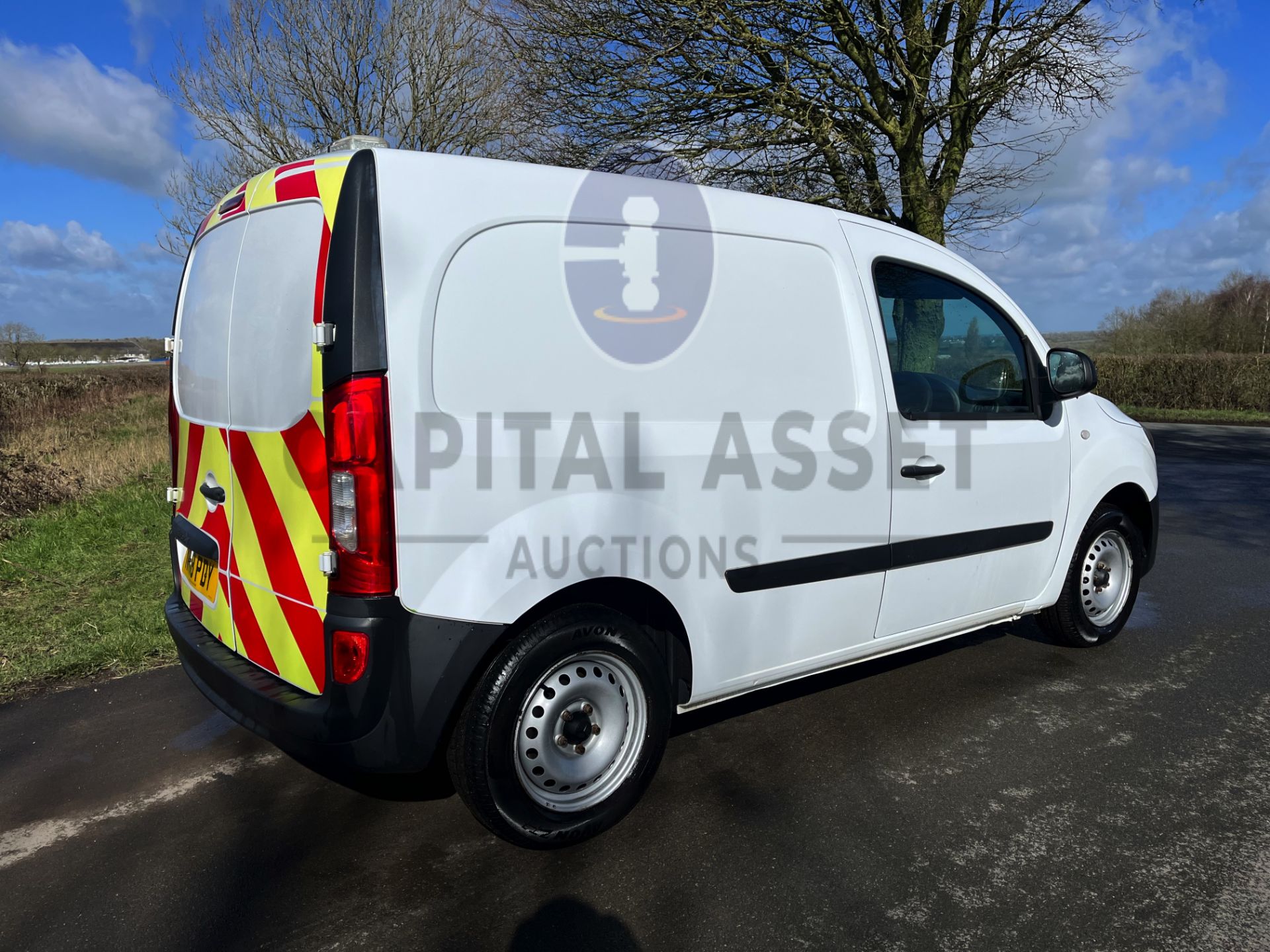 (ON SALE) MERCEDES CITAN 109CDI BLUEEFFICIENCY (68 REG) 1 OWNER FROM NEW - FSH- EURO 6 - Image 9 of 24