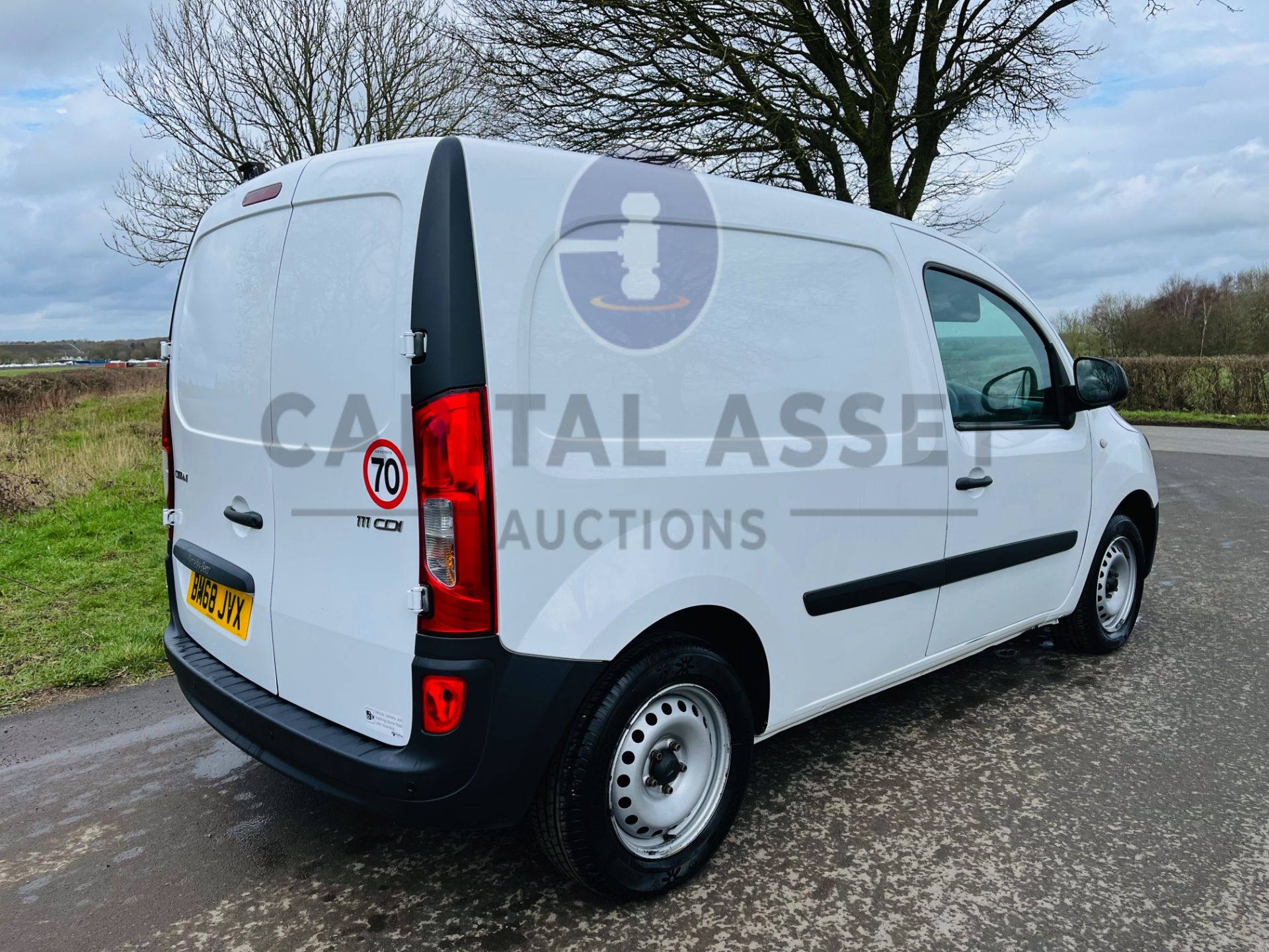 MERCEDES CITAN 111CDI LWB (2019 YEAR) 1 OWNER FSH - AIR CON - CRUISE CONTROL - ELEC PACK -SIDE DOOR - Image 11 of 23
