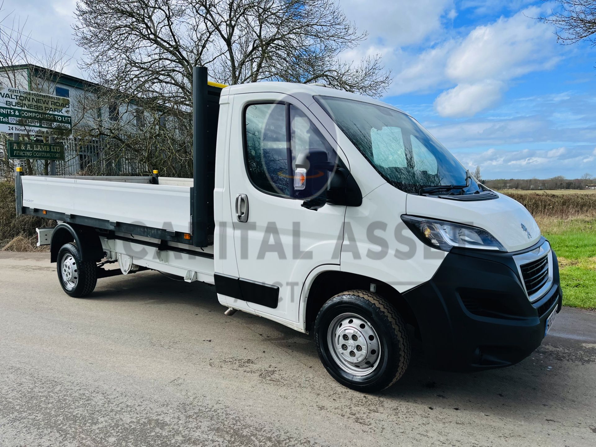 (ON SALE) PEUGEOT BOXER 2.2 BLUE-HDI (165BHP) LWB L3 (2020 MODEL) - 1 OWNER - 64K MILES FSH (AC) - Image 2 of 20