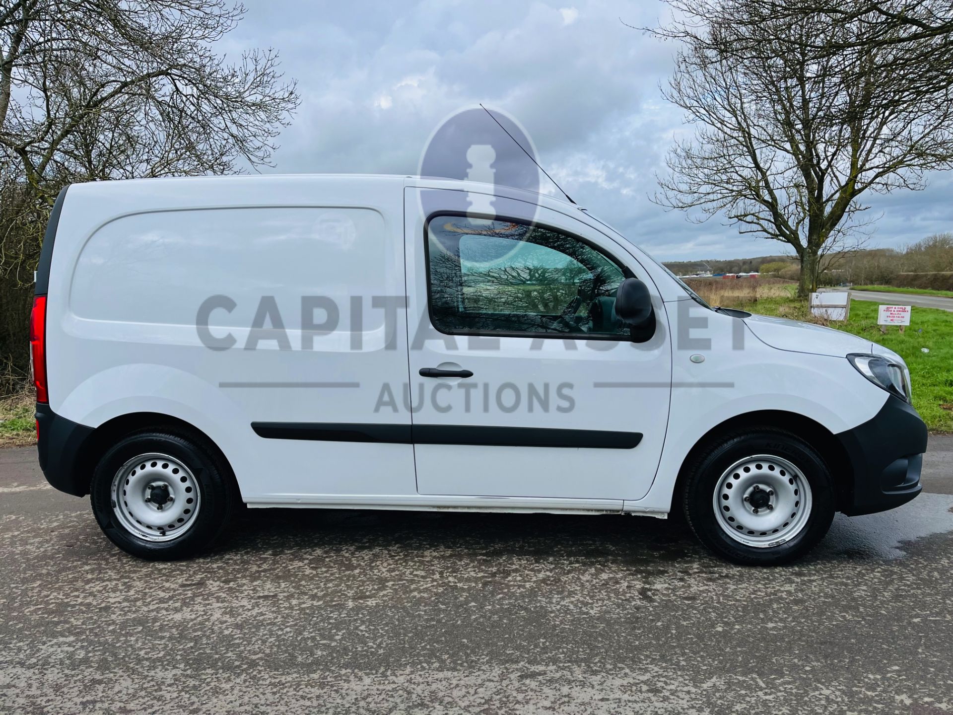 MERCEDES CITAN 111CDI LWB (2019 YEAR) 1 OWNER FSH - AIR CON - CRUISE CONTROL - ELEC PACK -SIDE DOOR - Image 12 of 23
