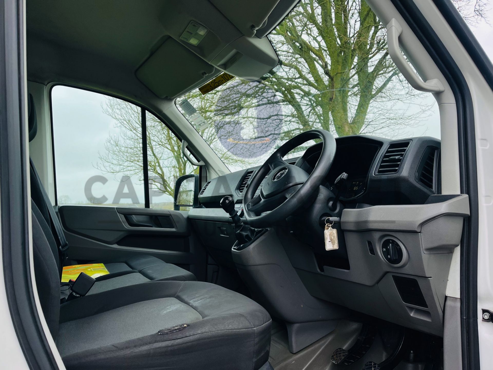 (On Sale) VOLKSWAGEN CRAFTER 2.0TDI (140) BLUEMOTION LWB LUTON BOX VAN (18 REG) 1 OWNER FSH -EURO 6 - Image 16 of 23