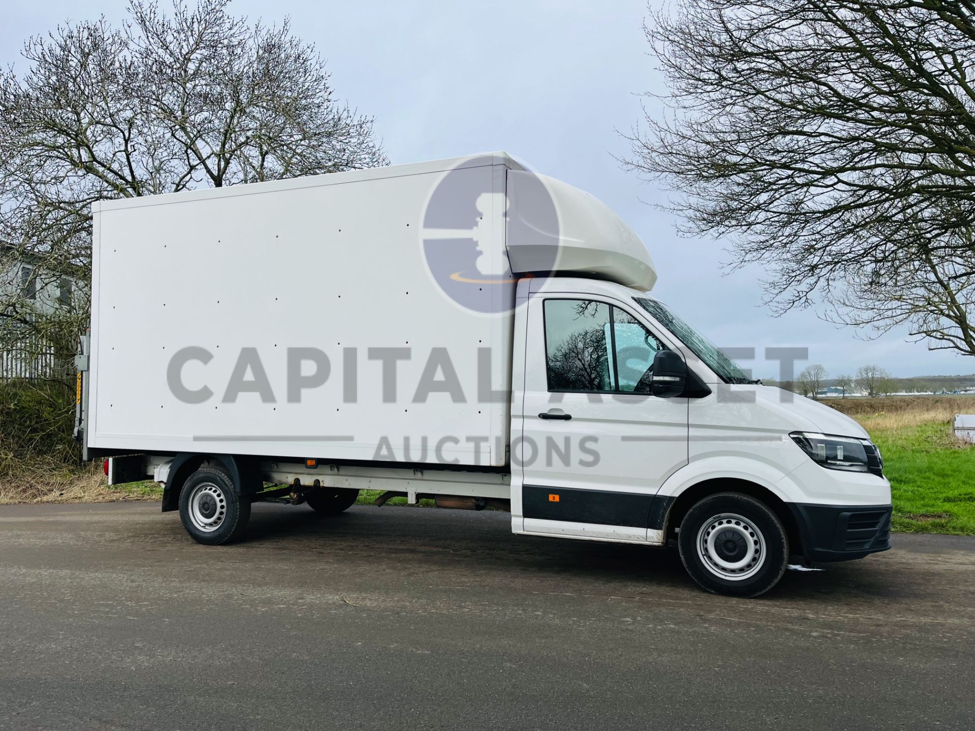 (On Sale) VOLKSWAGEN CRAFTER 2.0TDI (140) BLUEMOTION LWB LUTON BOX VAN (18 REG) 1 OWNER FSH -EURO 6