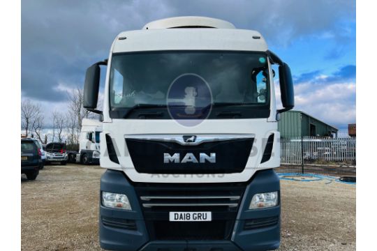 MAN TGX 26.460XLX (18 REG) SLEEPER CAB TRACTOR UNIT (EURO 6) 1 OWNER - AIR CON - 460BHP - Image 3 of 14