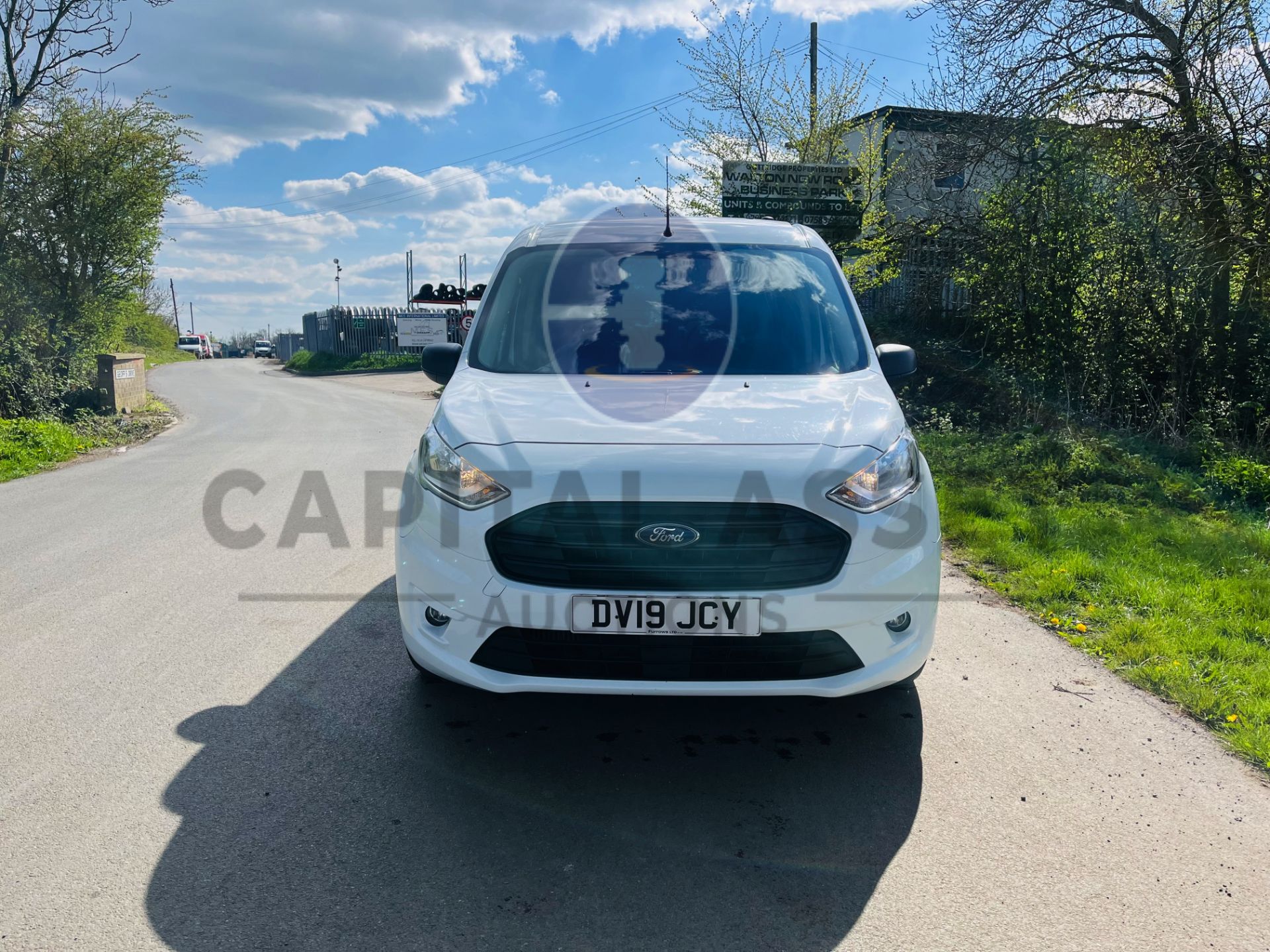 (ON SALE) FORD CONNECT 1.5TDCI (100) "TREND" (19 REG-NEW SHAPE) 1 OWNER - 75K MILES WITH HISTORY - Image 4 of 27