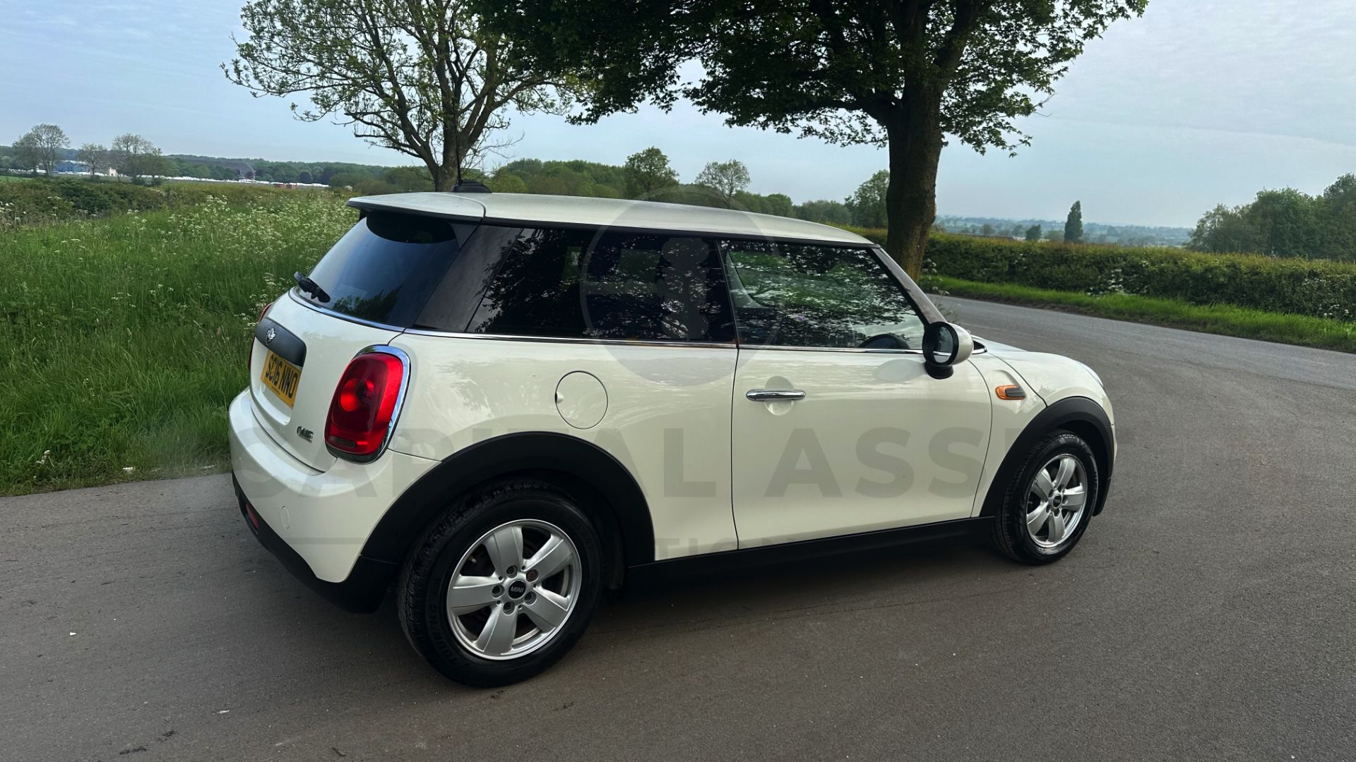 (On Sale) MINI ONE *3 DOOR HATCHBACK* (2016-FACELIFT MODEL) 1.2 PETROL - 6 SPEED *ONLY 45,000 MILES* - Image 13 of 48