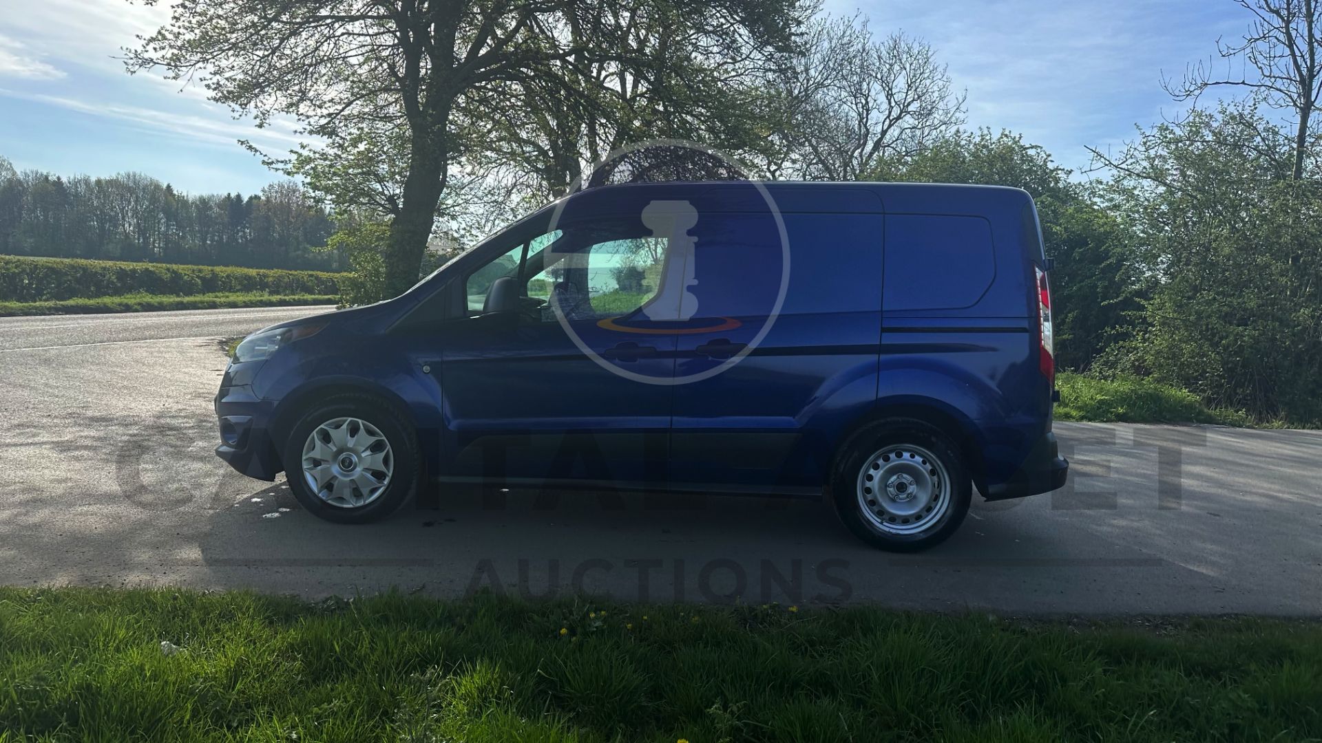 FORD TRANSIT CONNECT *TREND EDITION* PANEL VAN (2018 - EURO 6) 1.5 TDCI *AIR CON* (1 OWNER) - Image 8 of 38
