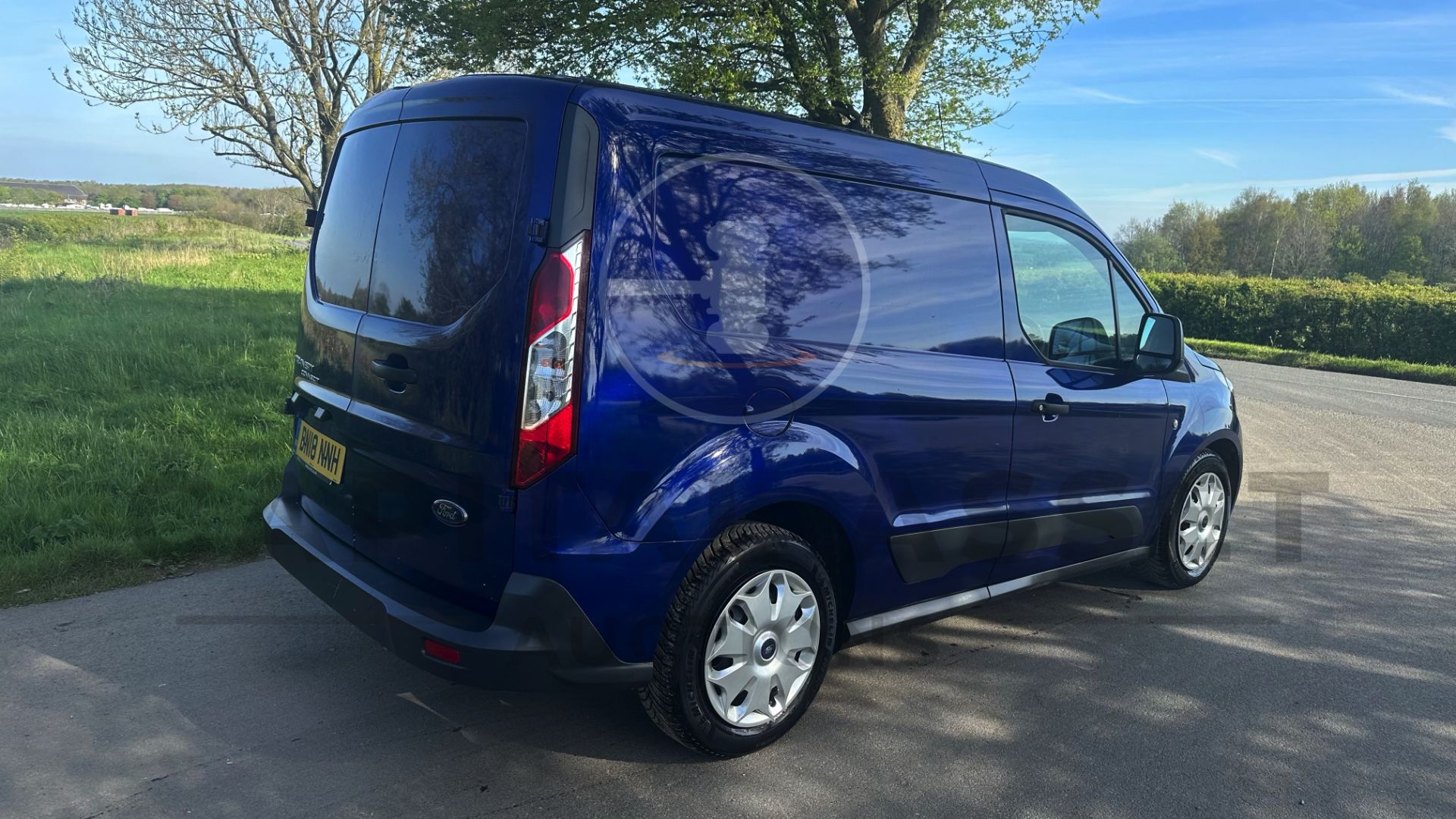 FORD TRANSIT CONNECT *TREND EDITION* PANEL VAN (2018 - EURO 6) 1.5 TDCI *AIR CON* (1 OWNER) - Image 12 of 38