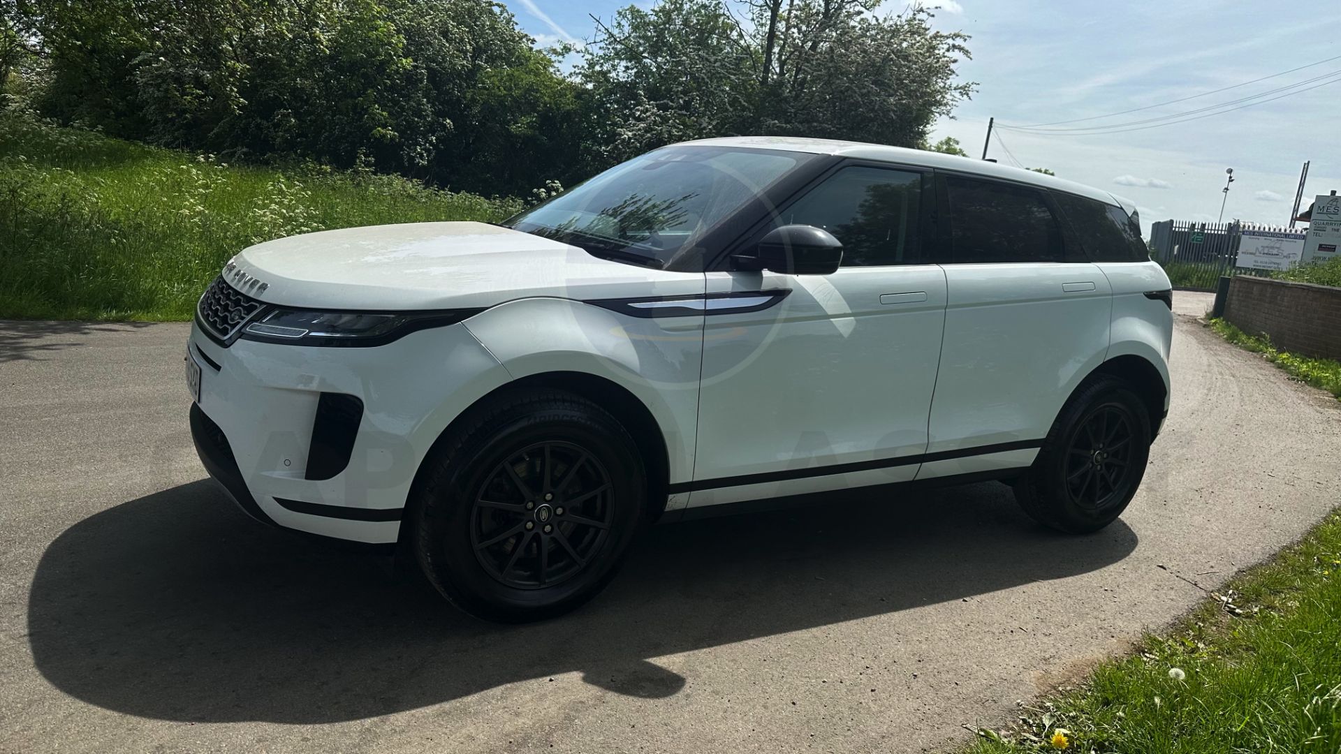 (ON SALE) RANGE ROVER EVOQUE (2020 - FACELIFT MODEL) 2.0 D150-AUTO STOP/START (1 OWNER) *GREAT SPEC* - Image 7 of 43