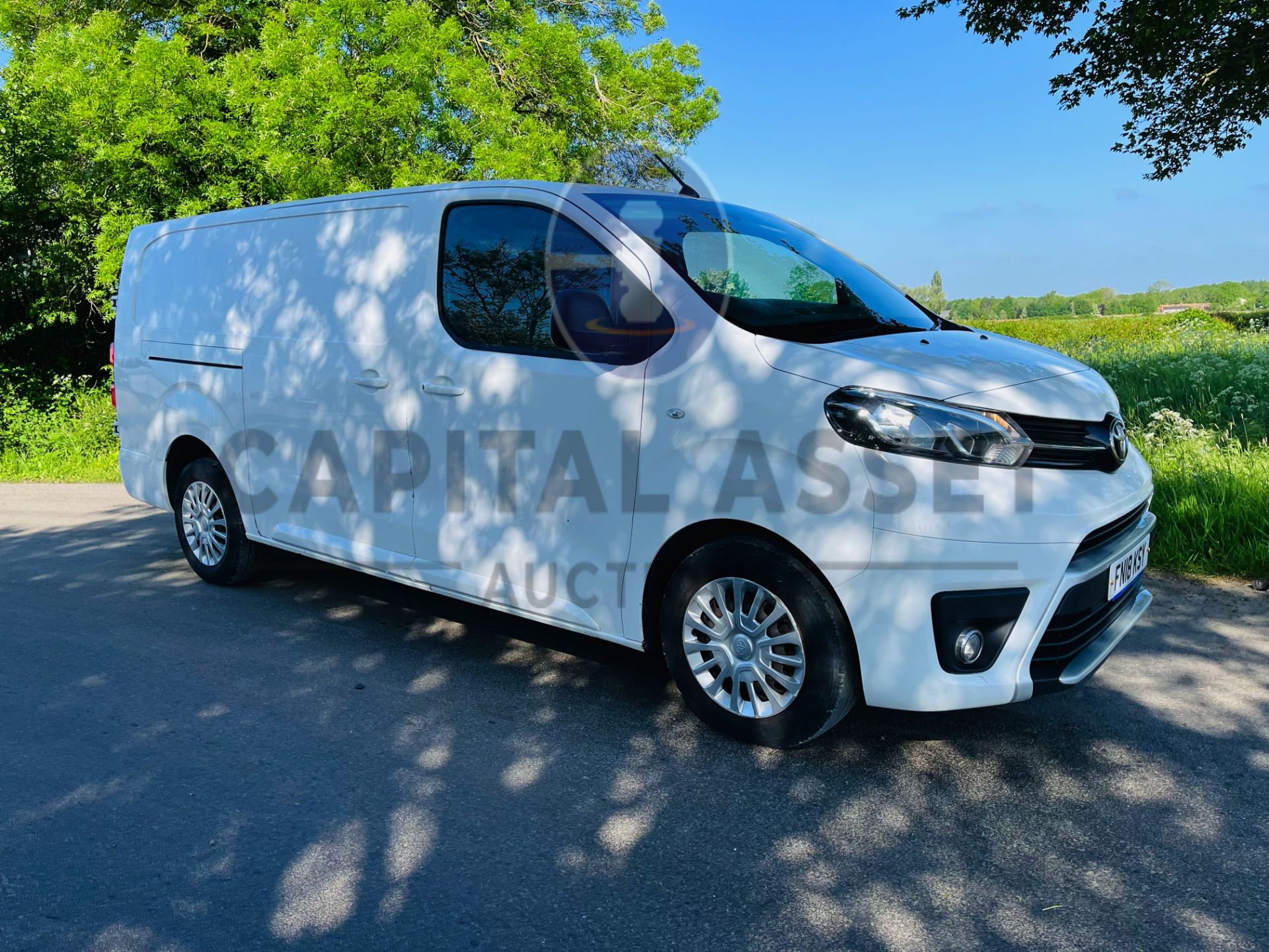 (ON SALE) TOYOTA PROACE 2.0D "COMFORT" LWB (18 REG) AC - ELEC PACK - EURO 6-6 SPEED -TWIN SIDE DOORS - Image 2 of 24