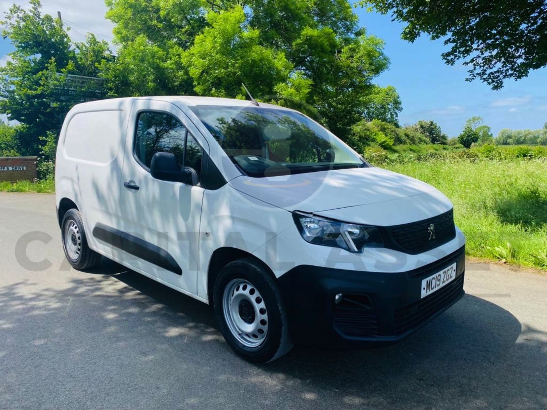 PEUGEOT PARTNER GRIP *LCV - PANEL VAN* (2019 - NEW MODEL) 1.6 BLUE HDI - EURO 6 (1 OWNER)