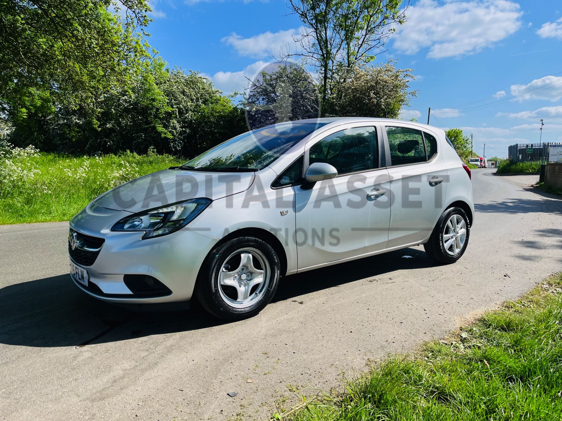 (On Sale) VAUXHALL CORSA 1.5CDTI "DESIGN" 5 DOOR (15 REG ) 1 OWNER - ONLY 90K MILES FSH - AIR CON - Image 6 of 22