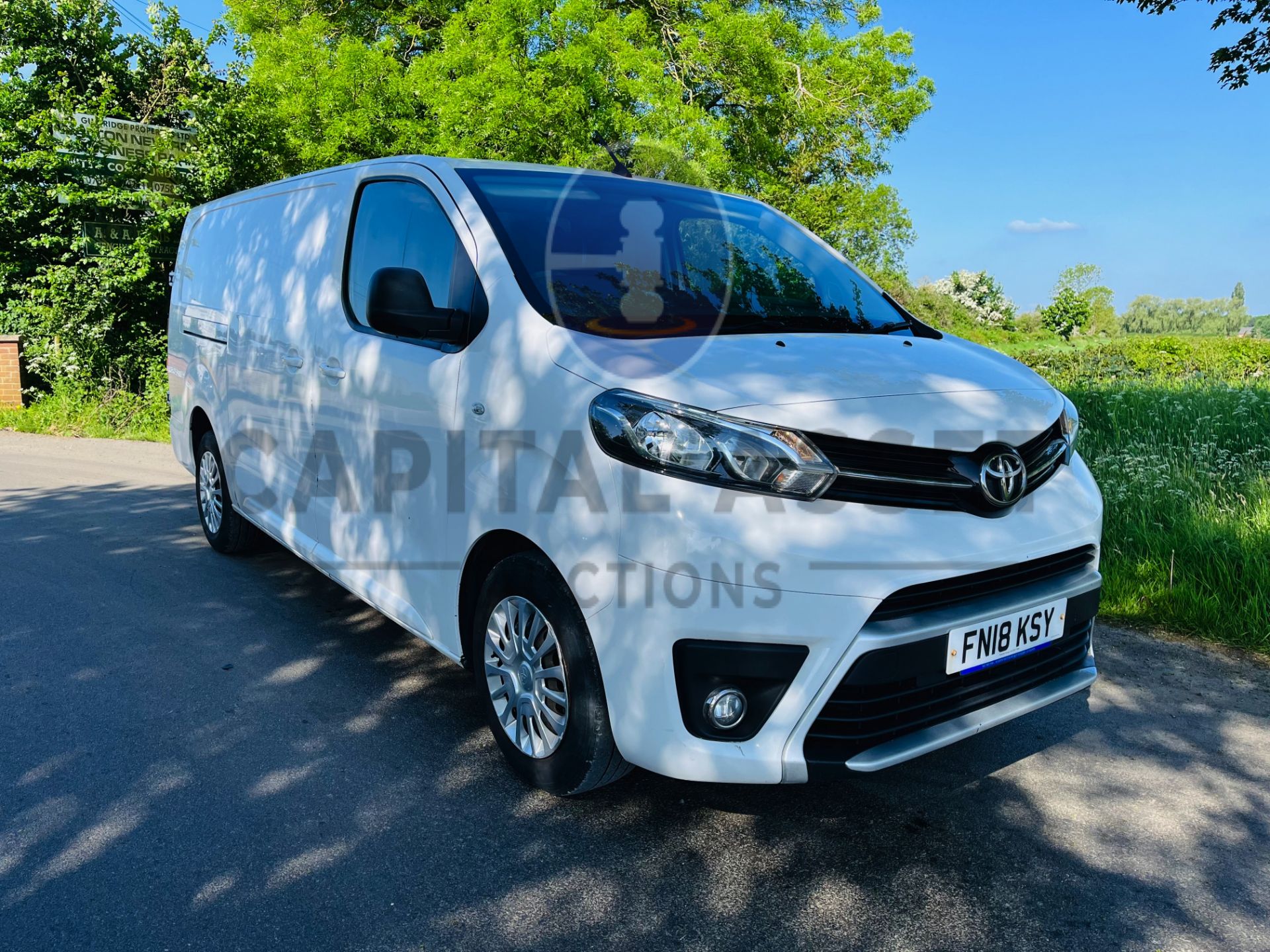 (ON SALE) TOYOTA PROACE 2.0D "COMFORT" LWB (18 REG) AC - ELEC PACK - EURO 6-6 SPEED -TWIN SIDE DOORS - Image 3 of 24