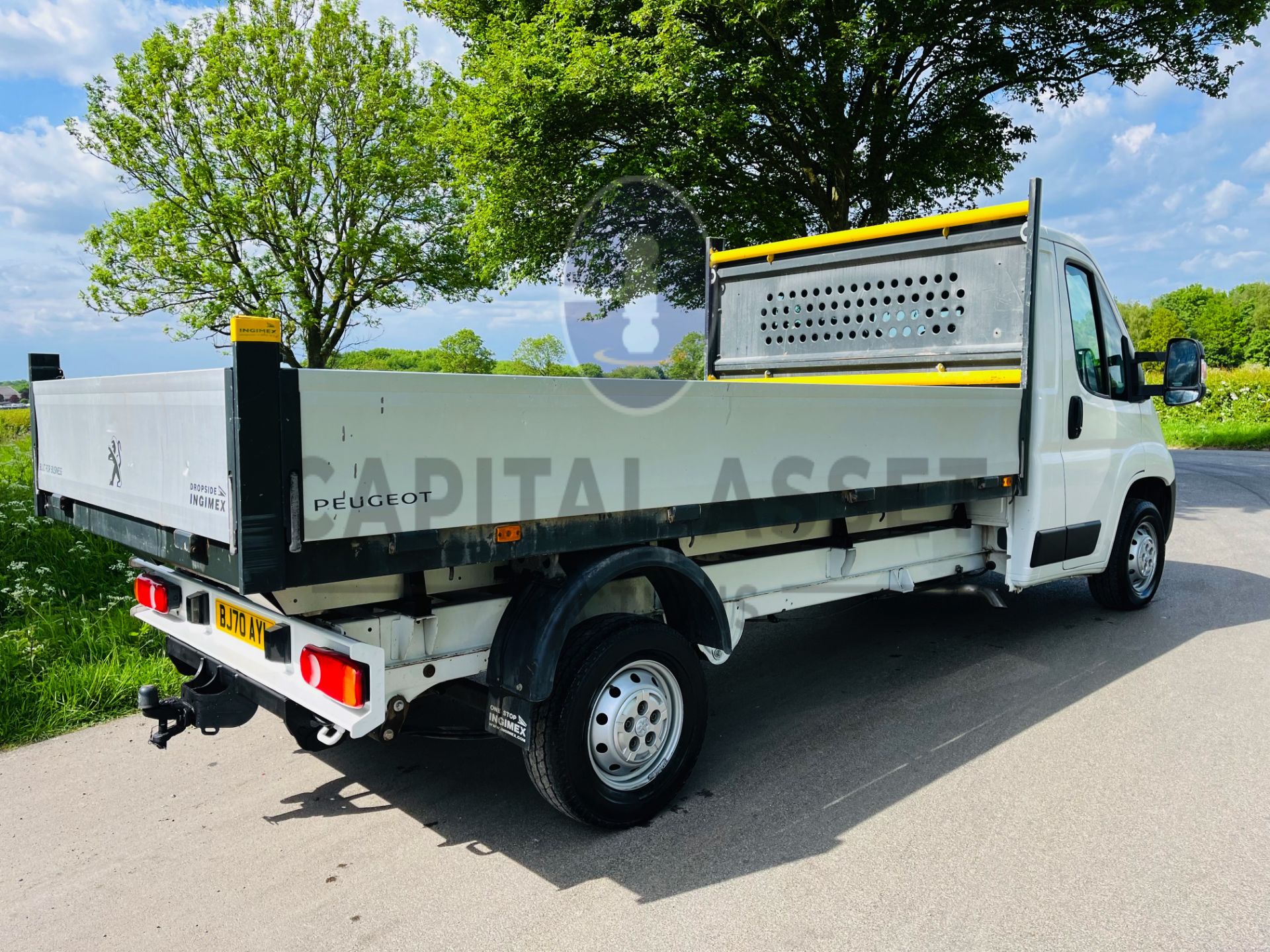 PEUGEOT BOXER 335 *LWB - DROPSIDE* (2021 - EURO 6) 2.2 BLUE HDI - 6 SPEED *LOW MILEAGE* (1 OWNER) - Image 11 of 24