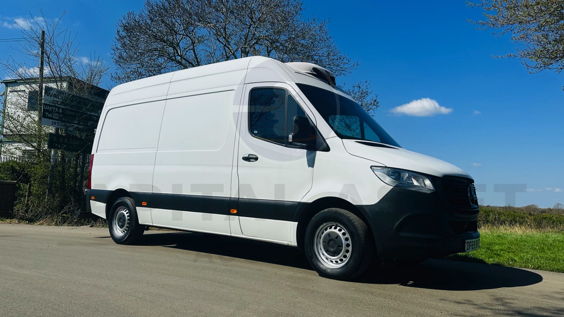 (On Sale) MERCEDES-BENZ SPRINTER 316 CDI *MWB - REFRIGERATED VAN* (69 REG -EURO 6) 160 BHP - 6 SPEED