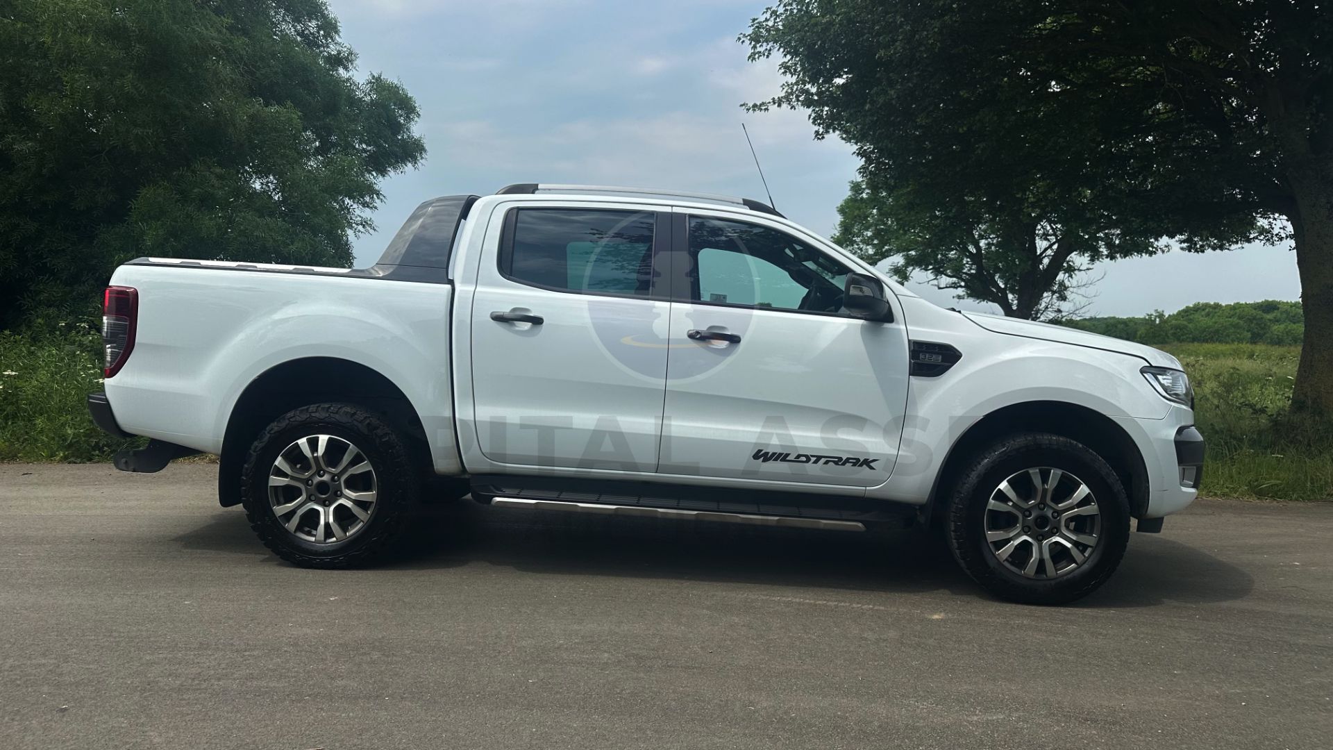 (ON SALE) FORD RANGER *WILDTRAK* DOUBLE CAB PICK-UP (2019 - EURO 6) 3.2 TDCI - AUTOMATIC (1 OWNER) - Image 14 of 50