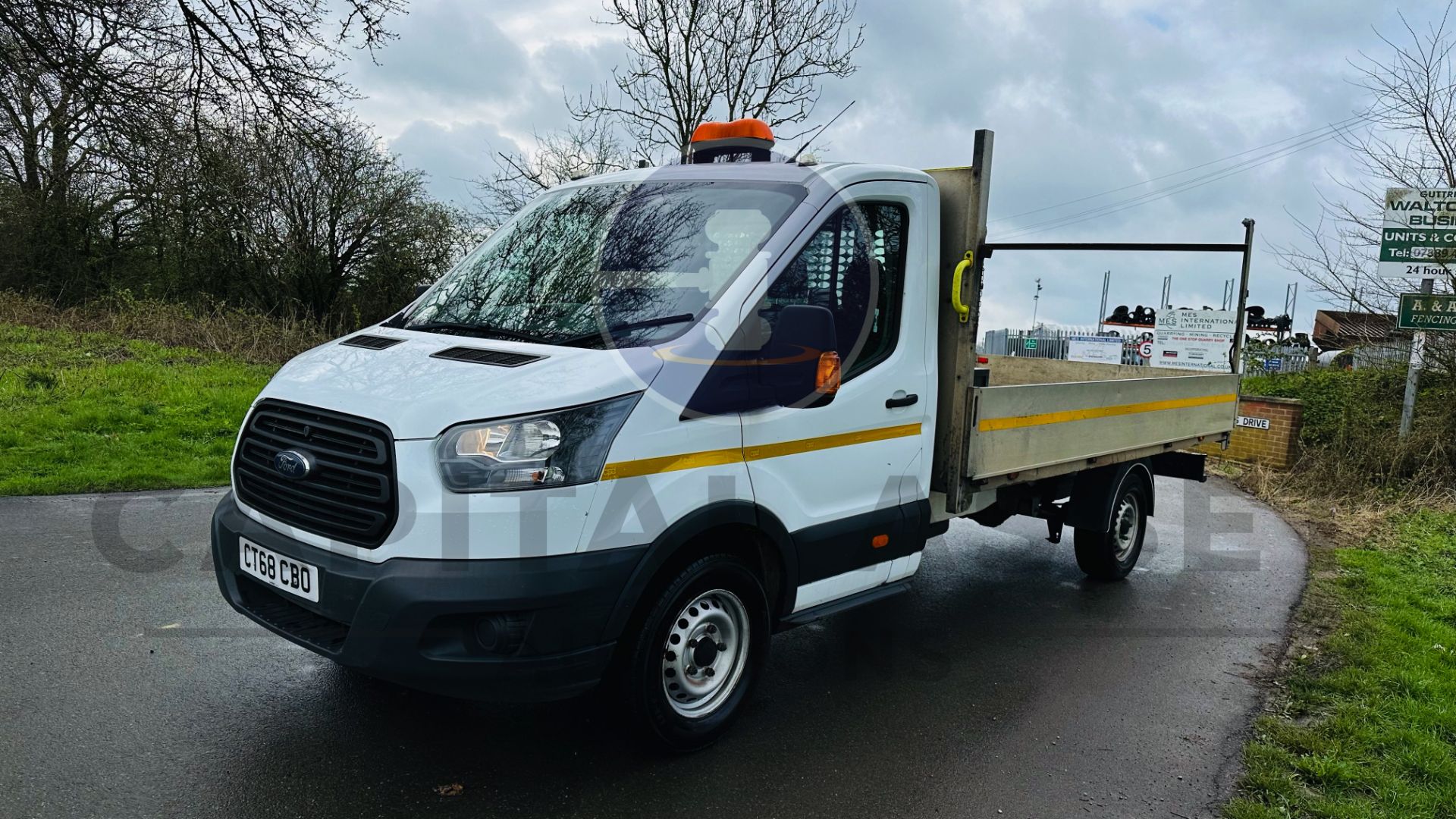 FORD TRANSIT 130 T350L *LWB - DROPSIDE TRUCK* (2019 - EURO 6) 2.0 TDCI - 6 SPEED (1 OWNER) *3500 KG* - Image 8 of 42