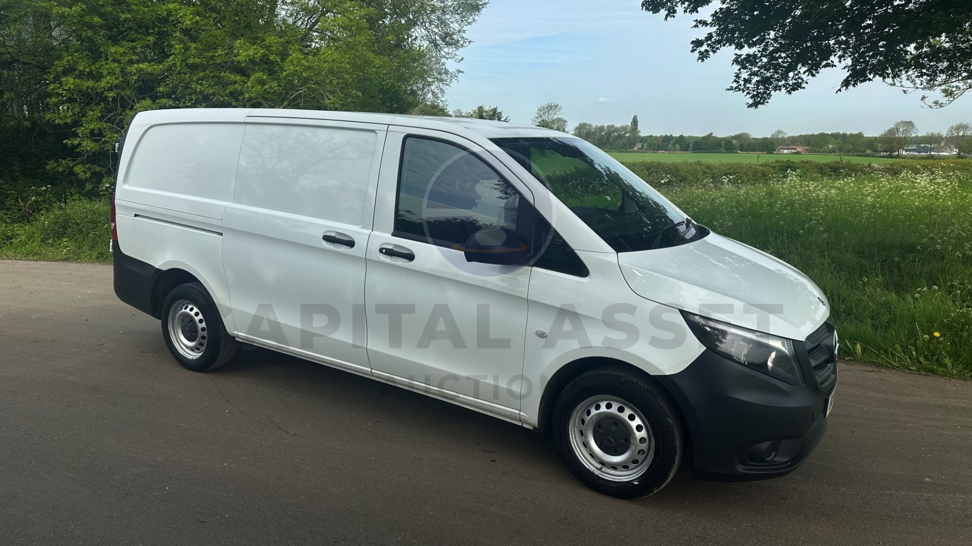 (On Sale) MERCEDES-BENZ VITO 111 CDI *LWB - PANEL VAN* (2018 - EURO 6) 113 BHP - 6 SPEED (1 OWNER) - Image 15 of 46