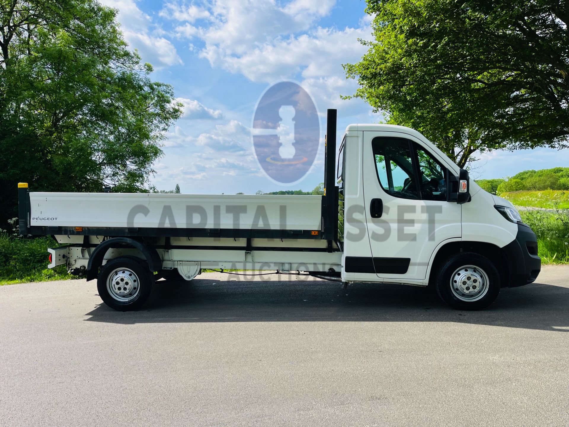 PEUGEOT BOXER 335 *LWB - DROPSIDE* (2021 - EURO 6) 2.2 BLUE HDI - 6 SPEED *LOW MILEAGE* (1 OWNER) - Image 12 of 24