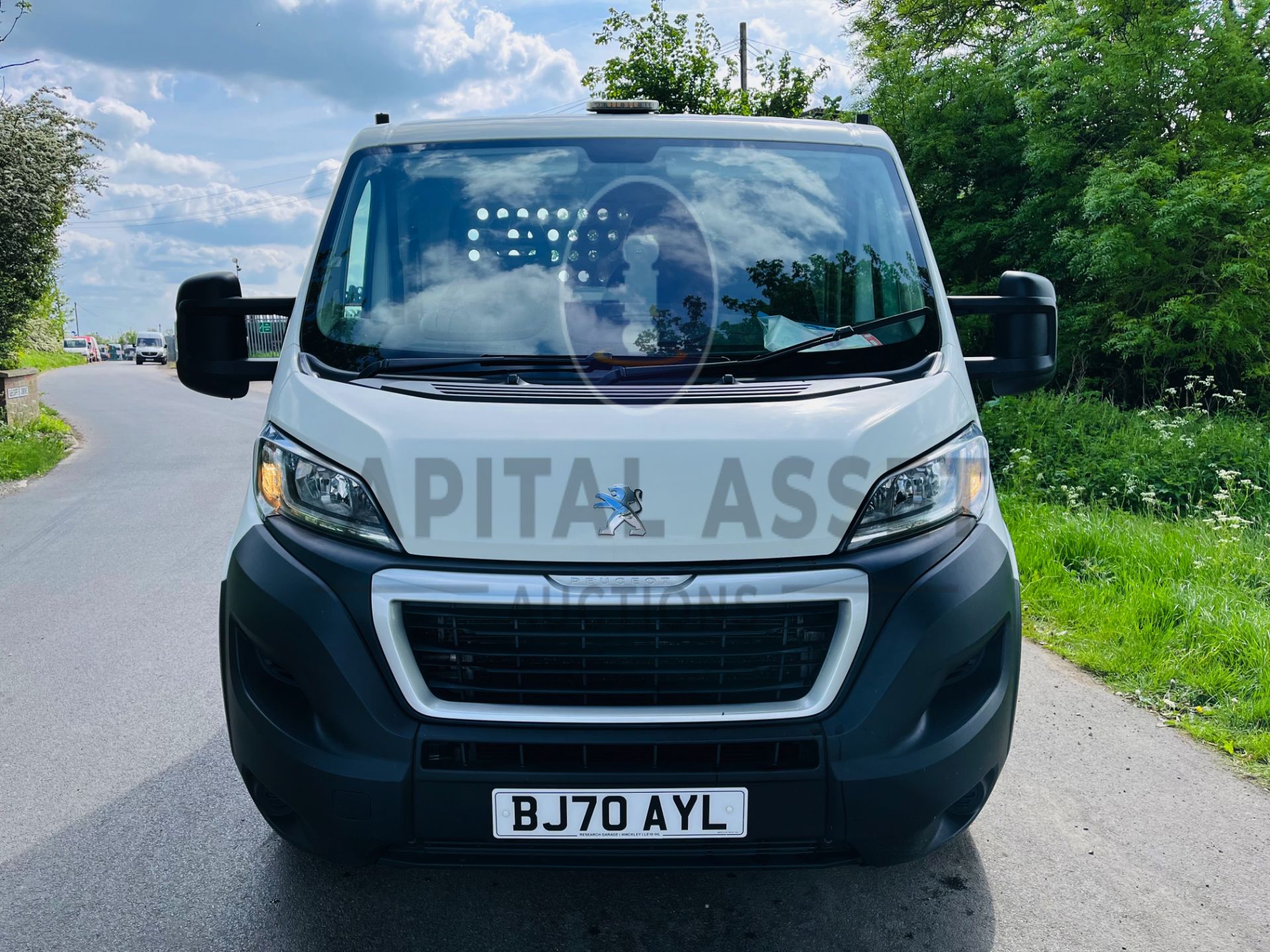 PEUGEOT BOXER 335 *LWB - DROPSIDE* (2021 - EURO 6) 2.2 BLUE HDI - 6 SPEED *LOW MILEAGE* (1 OWNER) - Image 4 of 24