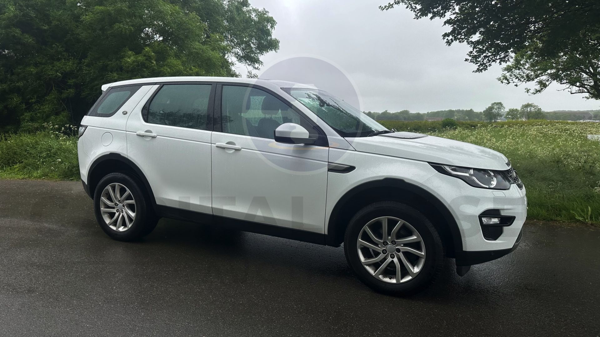 (On Sale) LAND ROVER DISCOVERY SPORT *SE TECH* 7 SEATER (66 REG - EURO 6) 2.0 TD4 - AUTO *HUGE SPEC*