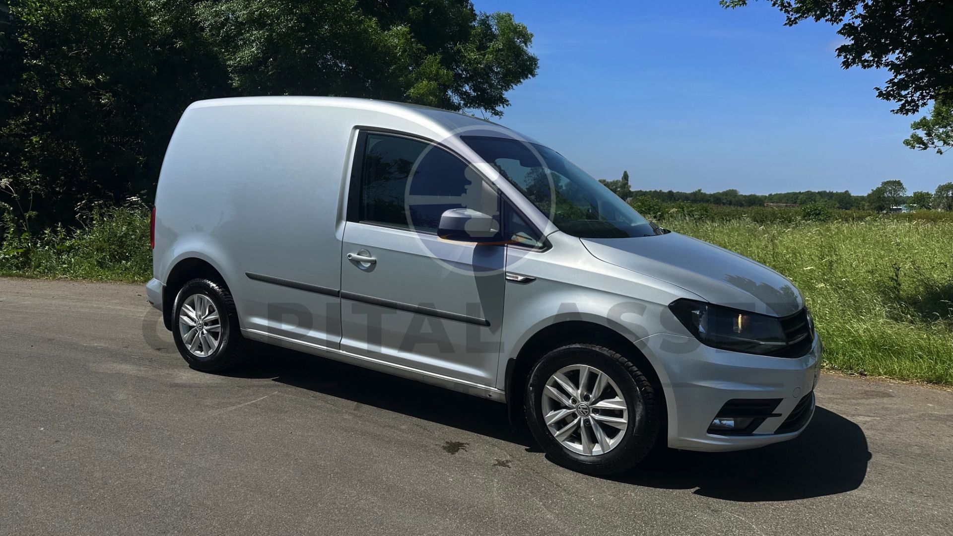 VOLKSWAGEN CADDY *HIGHLINE* PANEL VAN (2020 - EURO 6) 2.0 TDI - AUTO STOP/START *A/C & SAT NAV* - Bild 2 aus 43