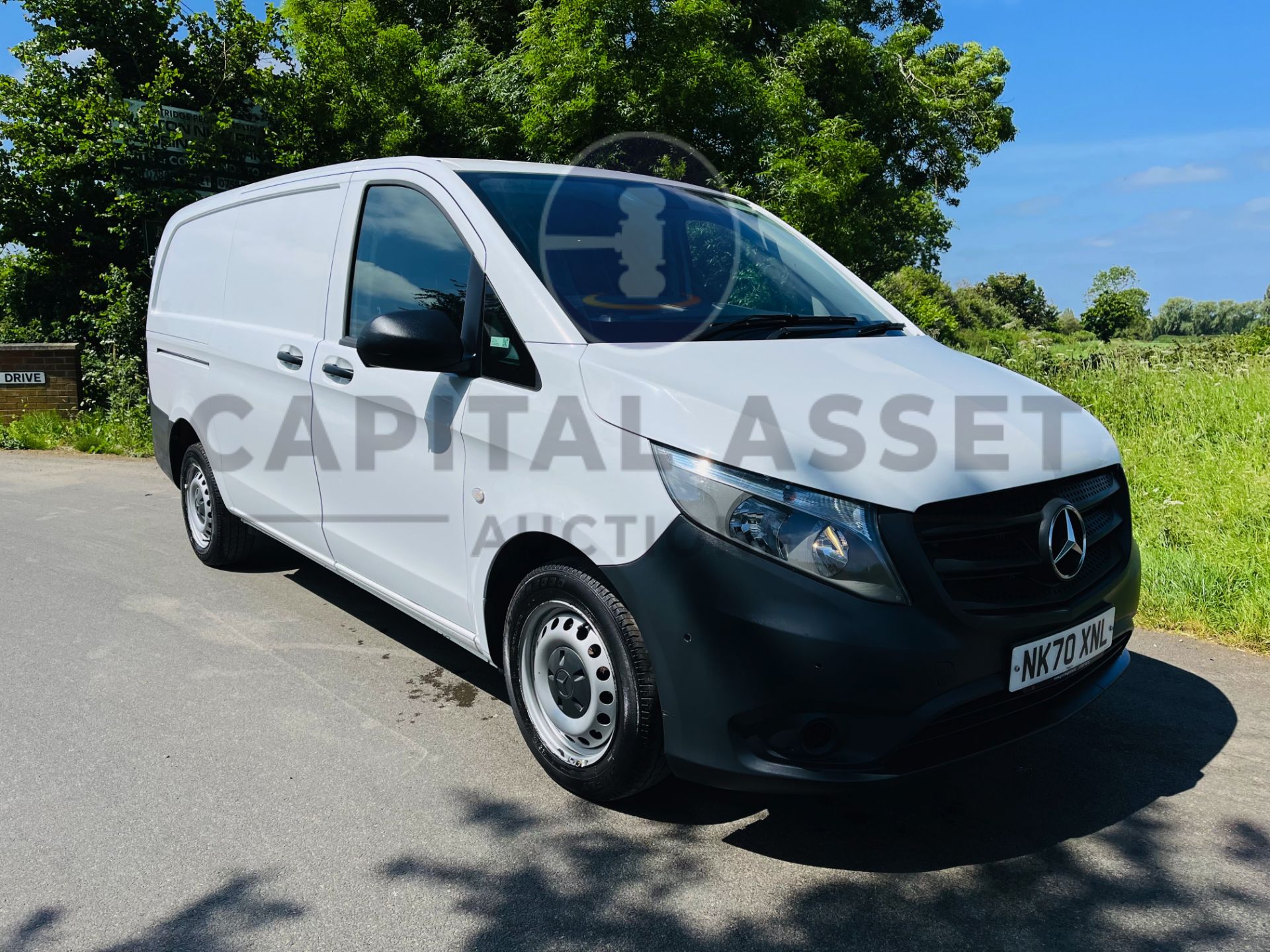 MERCEDES VITO CDI "PURE" LWB (2021 MODEL) 1 OWNER FSH - EURO 6 - START / STOP - TWIN SIDE DOORS - Image 3 of 27