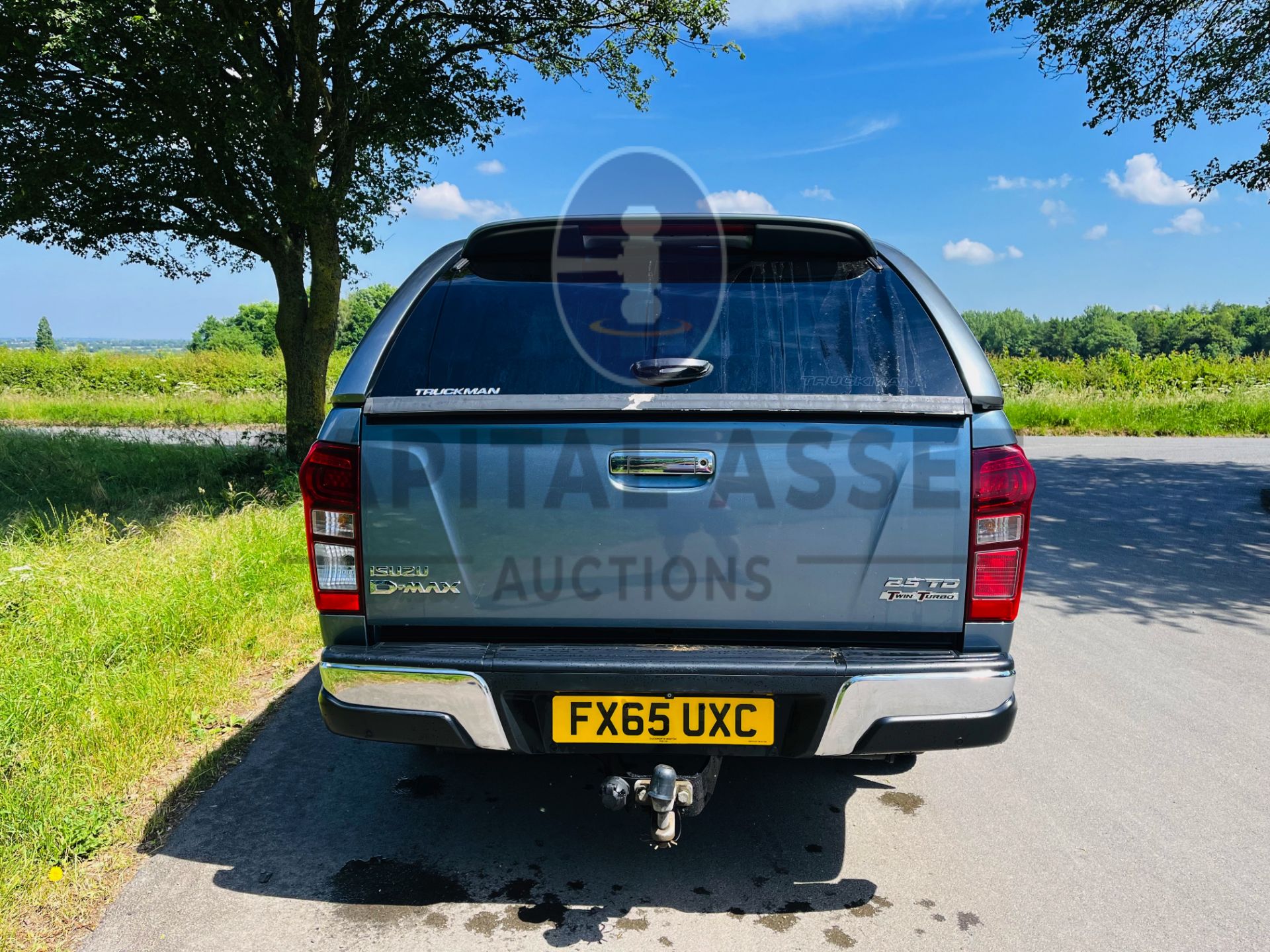 (ON SALE) ISUZU D-MAX 2.5TD "UTAH VISION" 4DR D/C PICK UP (65 REG) 1 OWNER - LEATHER - SAT NAV - - Image 10 of 24