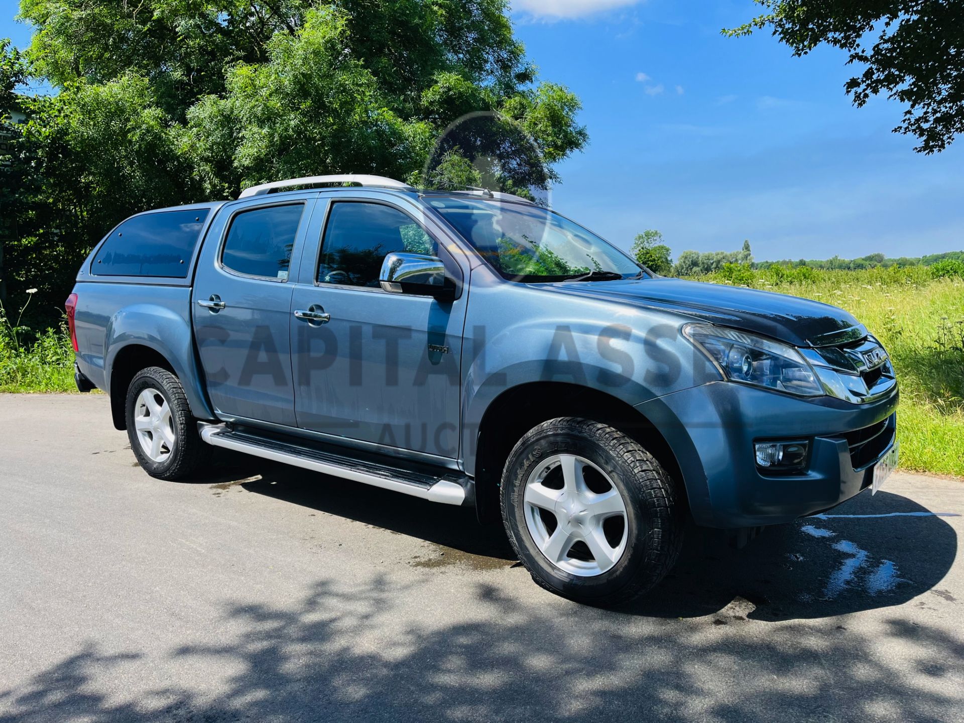 (ON SALE) ISUZU D-MAX 2.5TD "UTAH VISION" 4DR D/C PICK UP (65 REG) 1 OWNER - LEATHER - SAT NAV - - Image 2 of 24