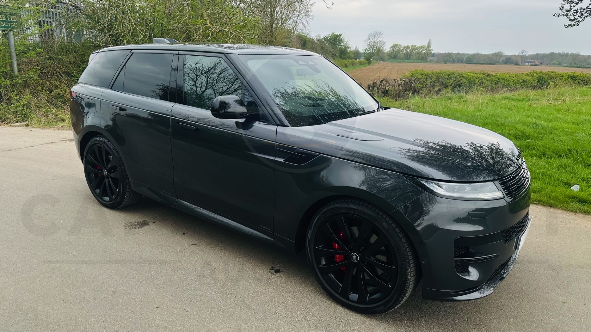 RANGE ROVER SPORT *AUTOBIOGRAPHY* (2023 - ALL NEW MODEL) D300 - 8 SPEED AUTO *TOP OF THE RANGE*