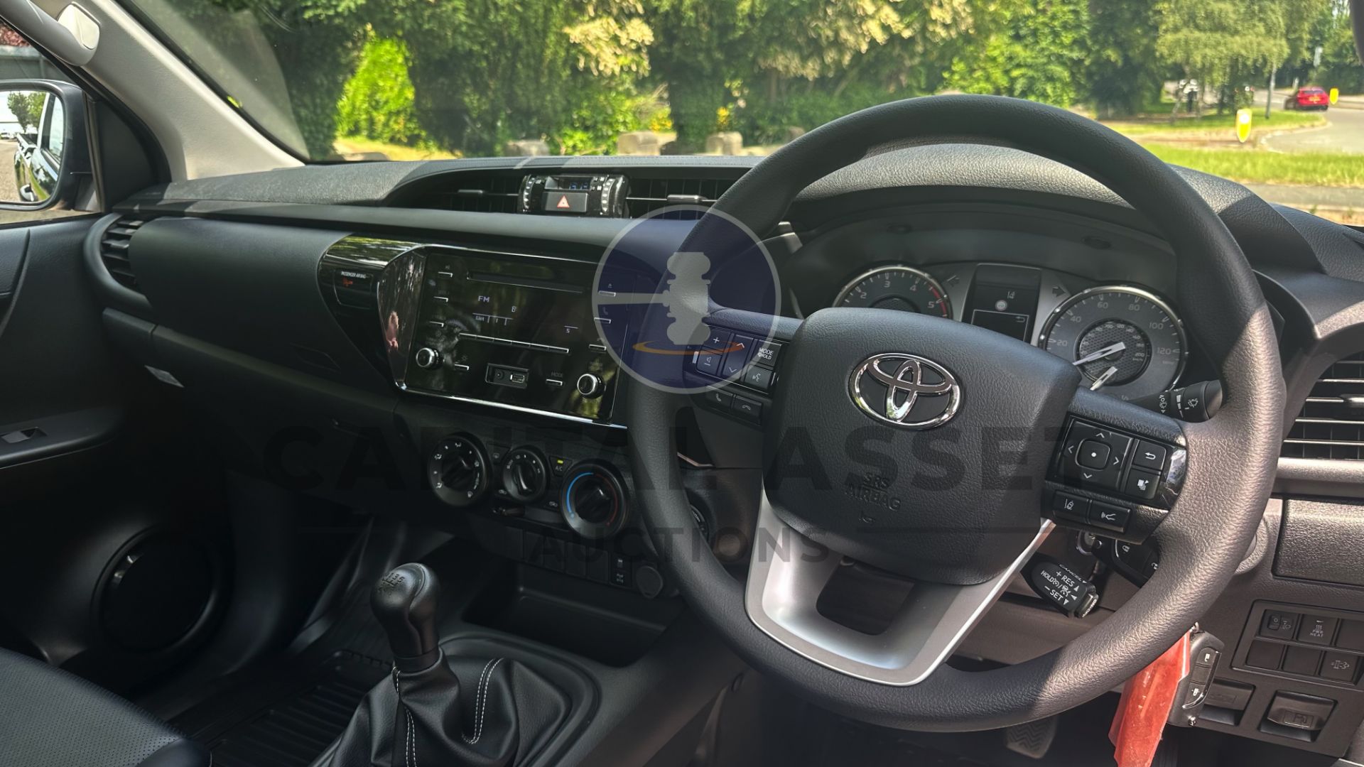 TOYOTA HILUX *ACTIVE EDITION* SINGLE CAB PICK-UP (2023 - DELIVERY MILES) D-4D - AUTO STOP / START - Image 28 of 39