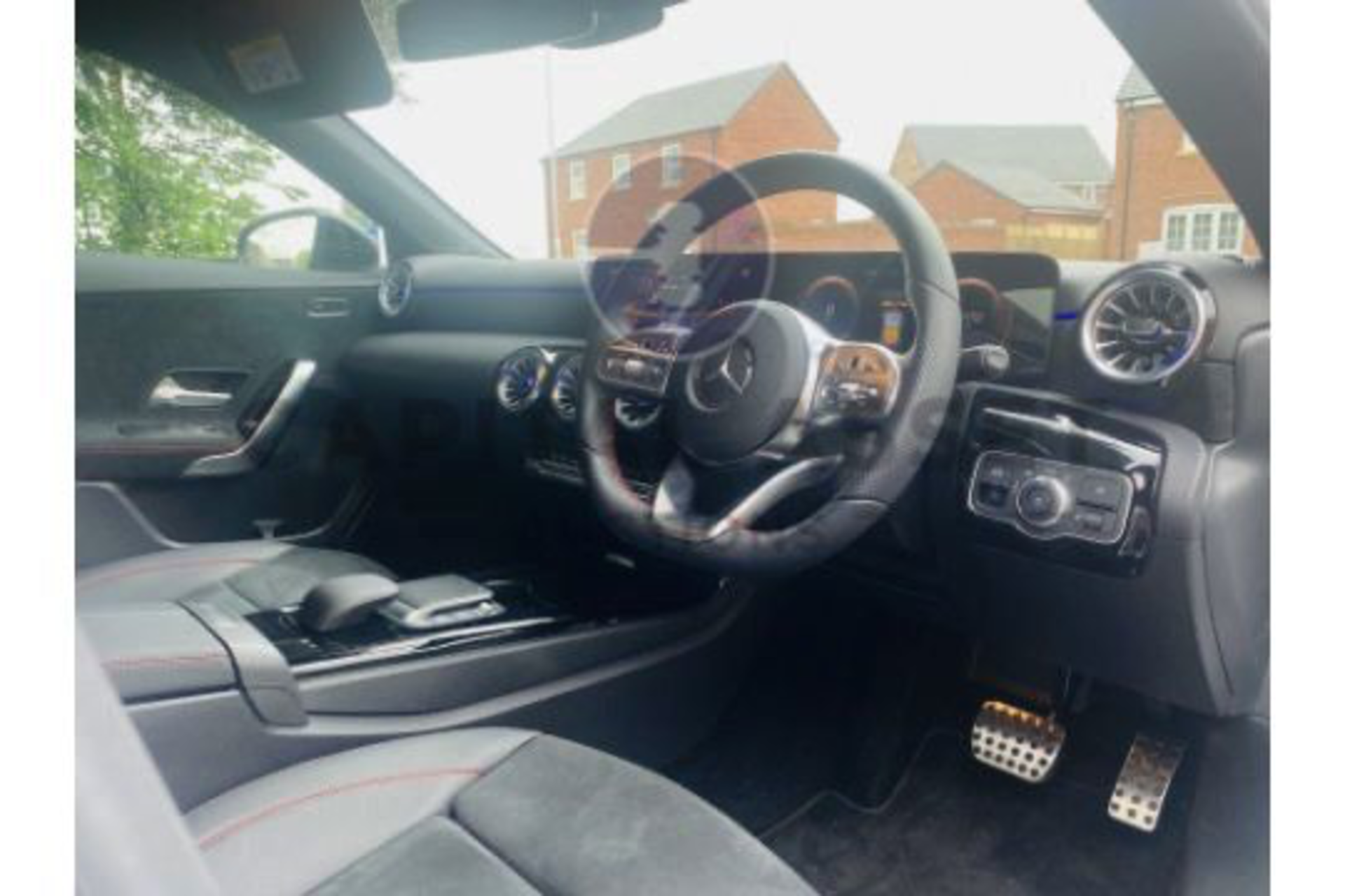 MERCEDES A200d "AMG-LINE "PREMIUM" NIGHT EDITION "8G AUTOMATIC" SALOON (2023 MODEL) ONLY 4K MILES - Image 12 of 26